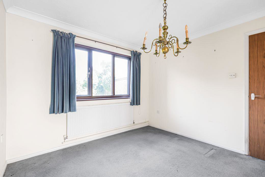 Buckingham Drive, Ely, photo 9