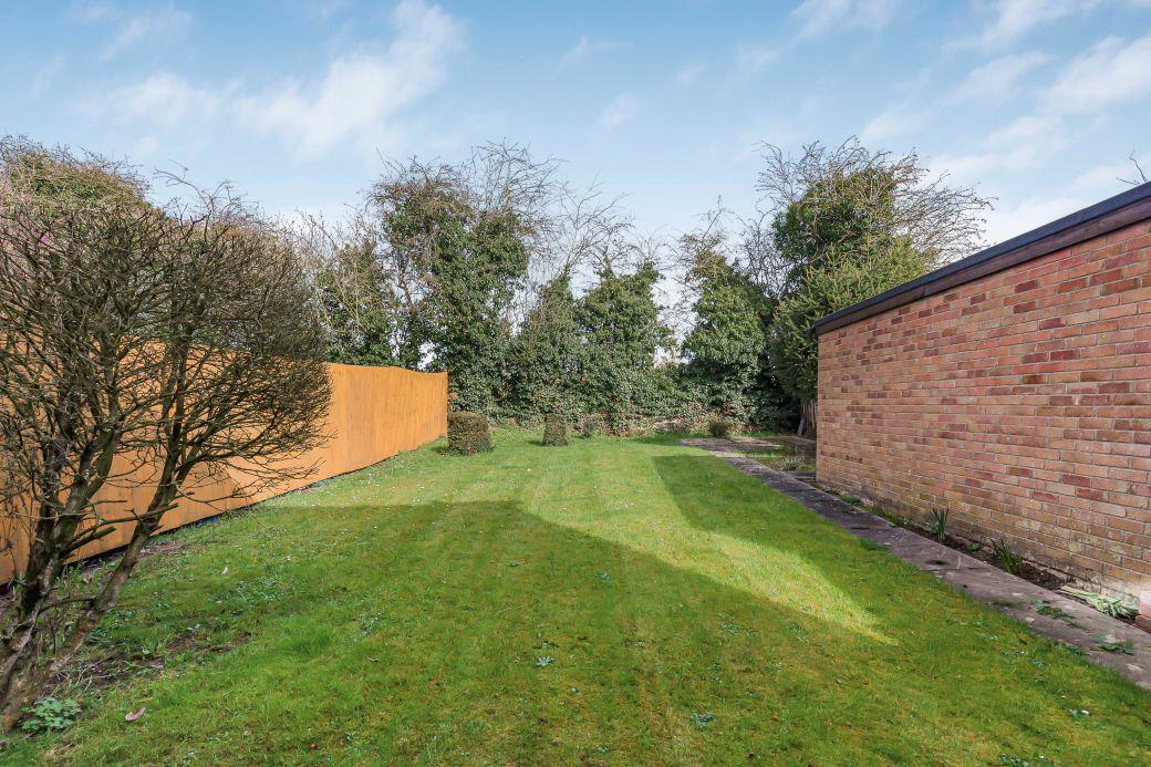 Buckingham Drive, Ely, photo 19