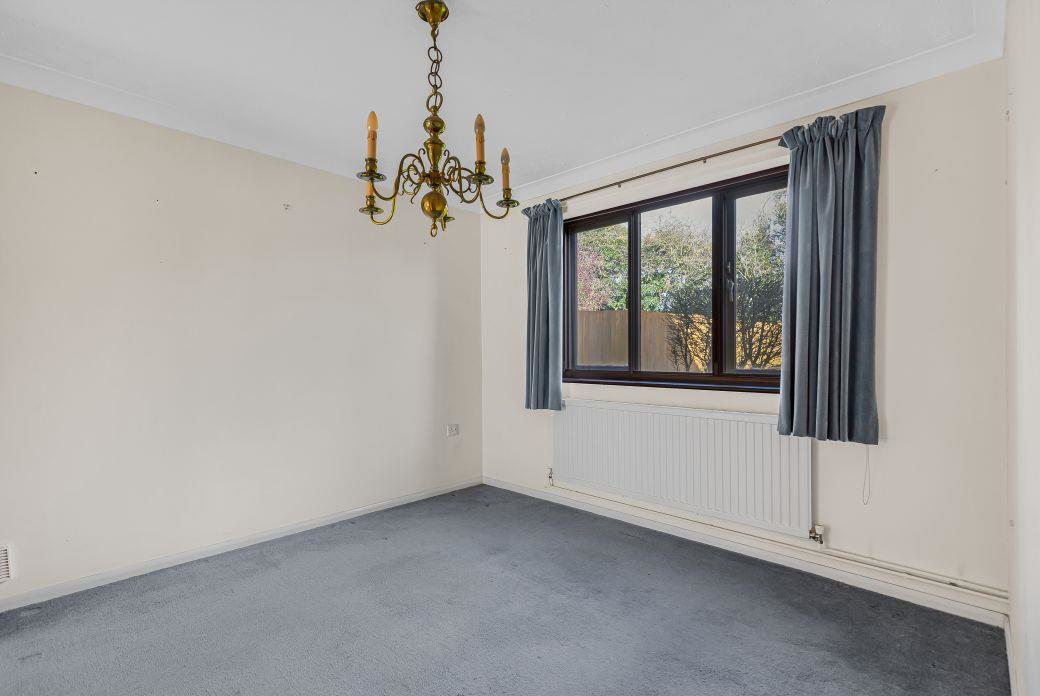 Buckingham Drive, Ely, photo 10