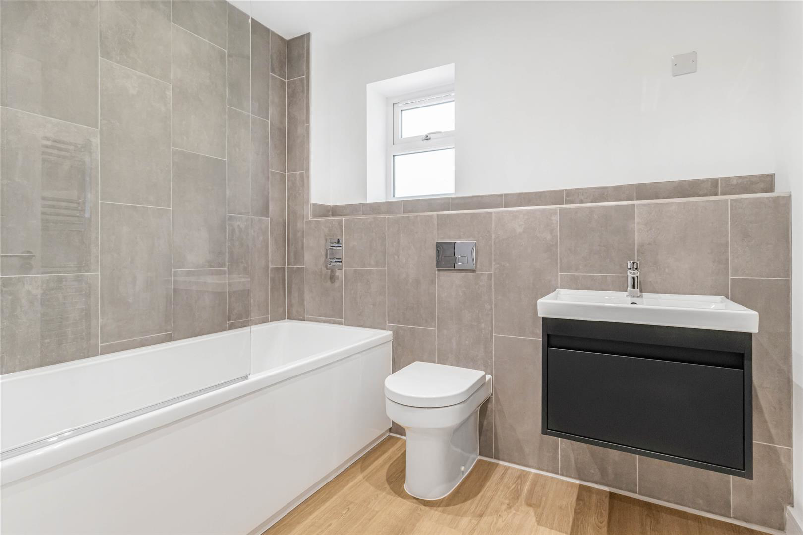 Kingsbridge Way, Kentford, photo 17