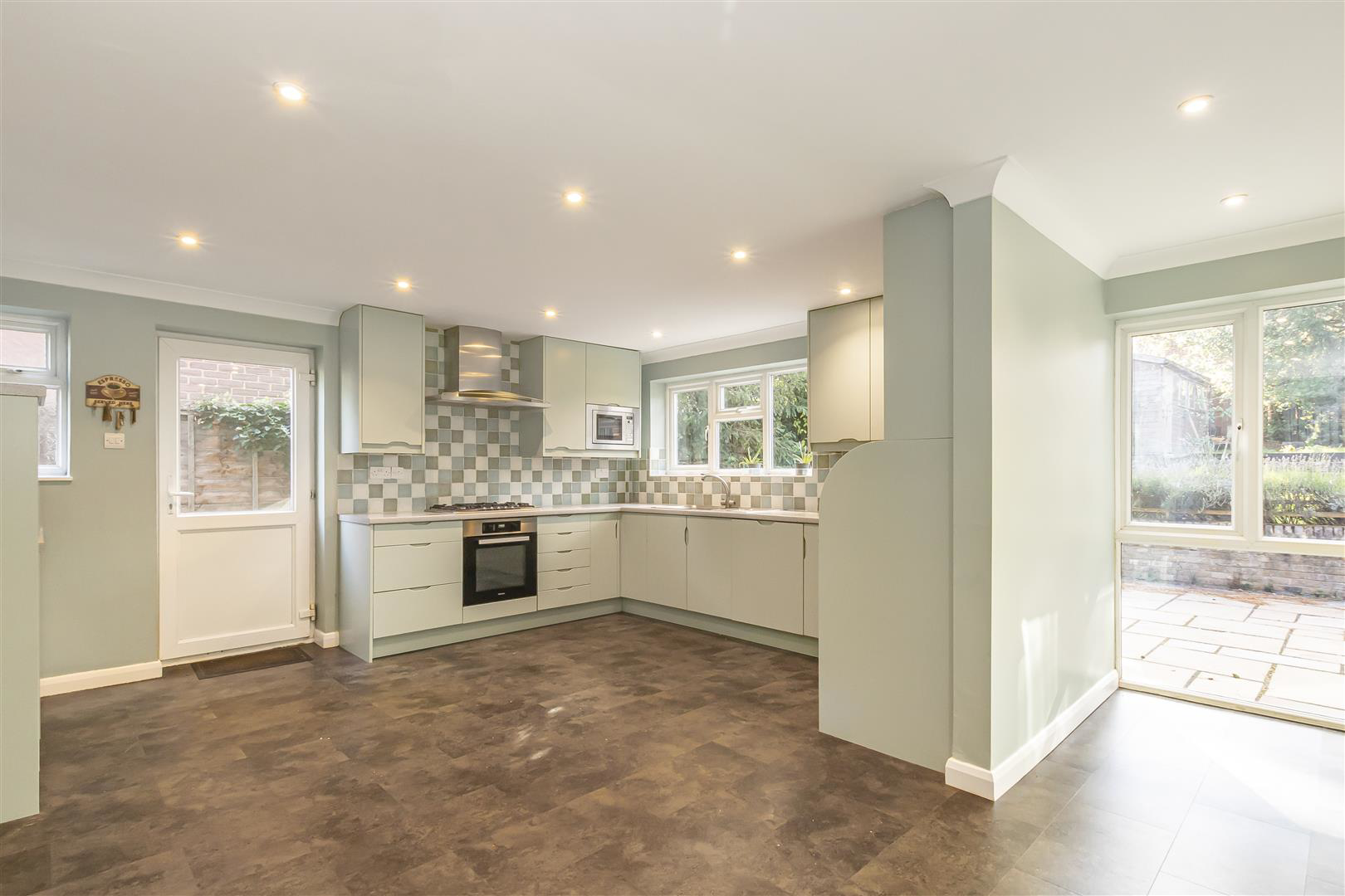 Farmadine, Saffron Walden, photo 2