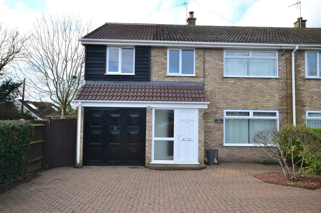Lawn Lane, Sutton