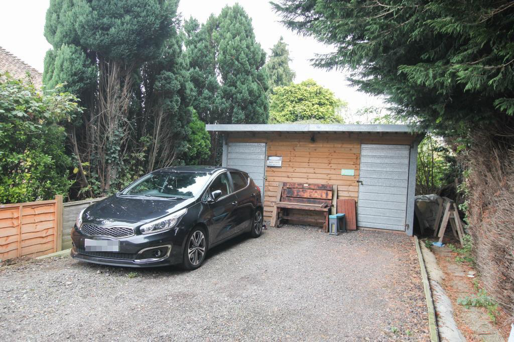Lawns Crescent, Little Downham, Ely, photo 11