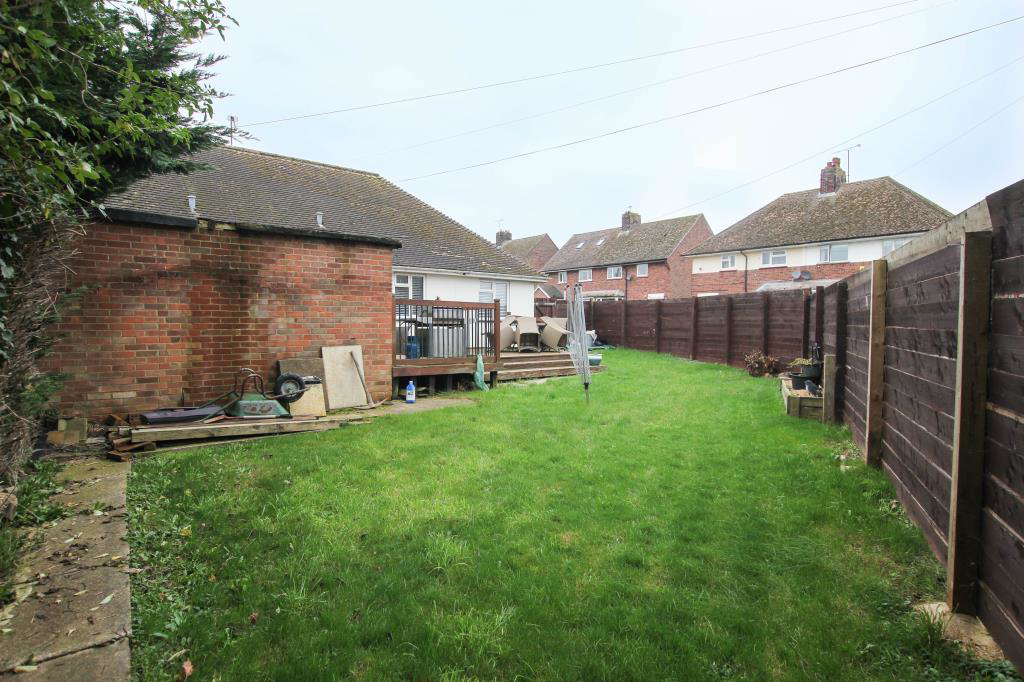 Lawns Crescent, Little Downham, Ely, photo 10