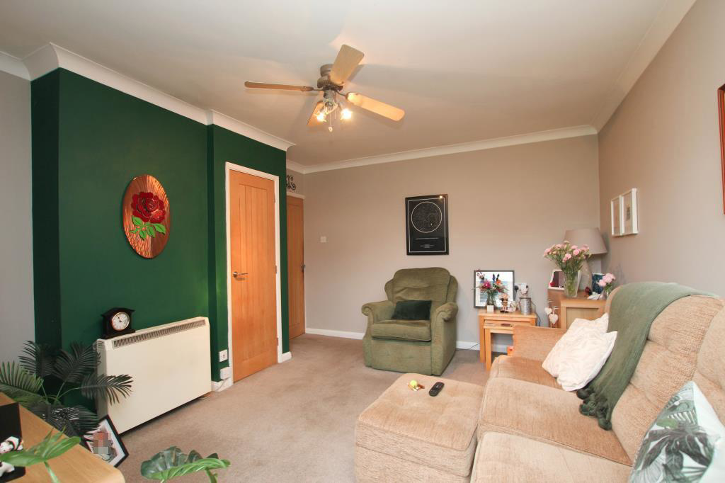 Lawns Crescent, Little Downham, Ely, photo 5