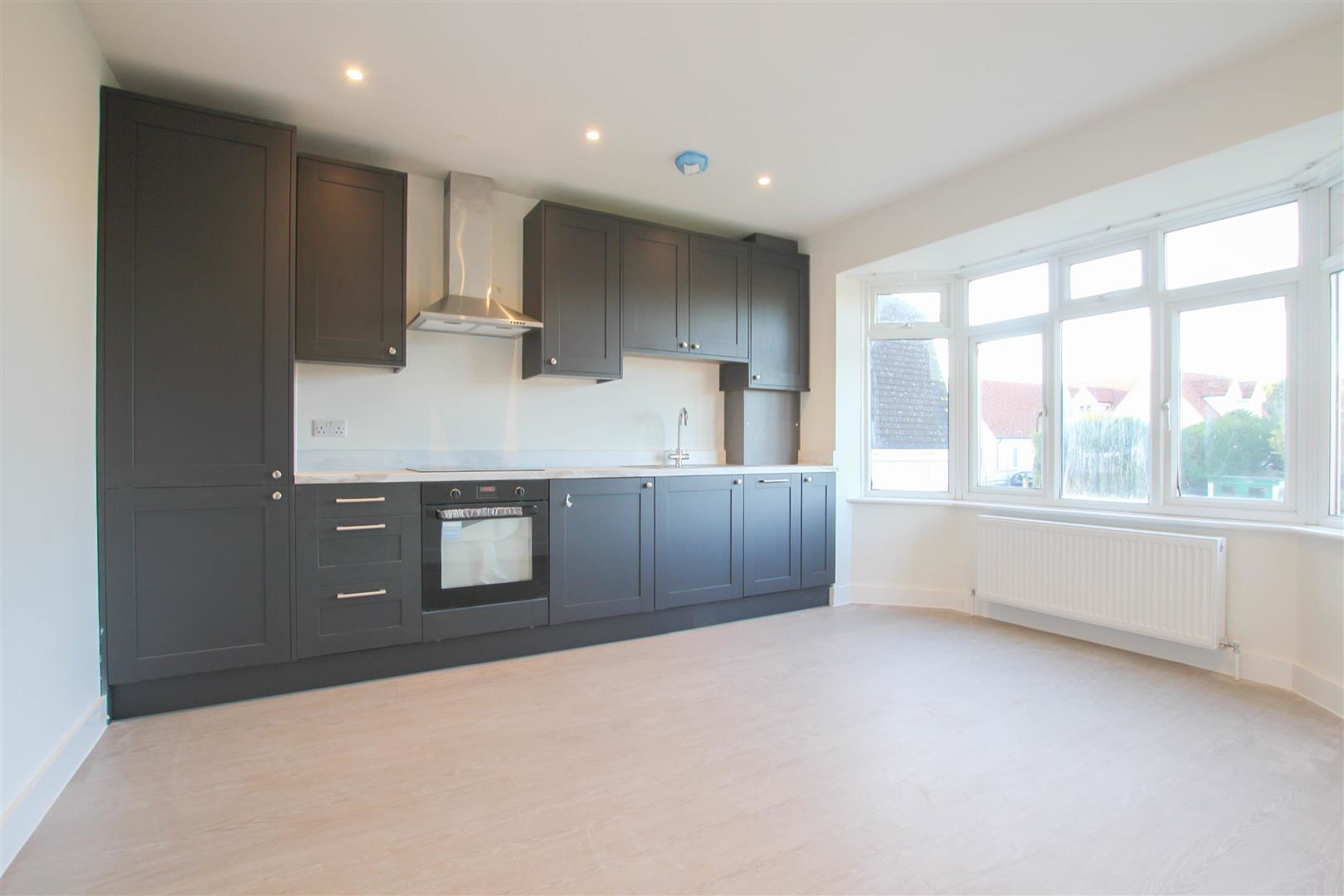 Gibson Way, Saffron Walden, photo 2
