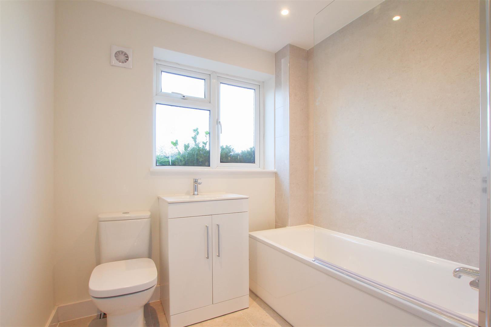 Gibson Way, Saffron Walden, photo 5