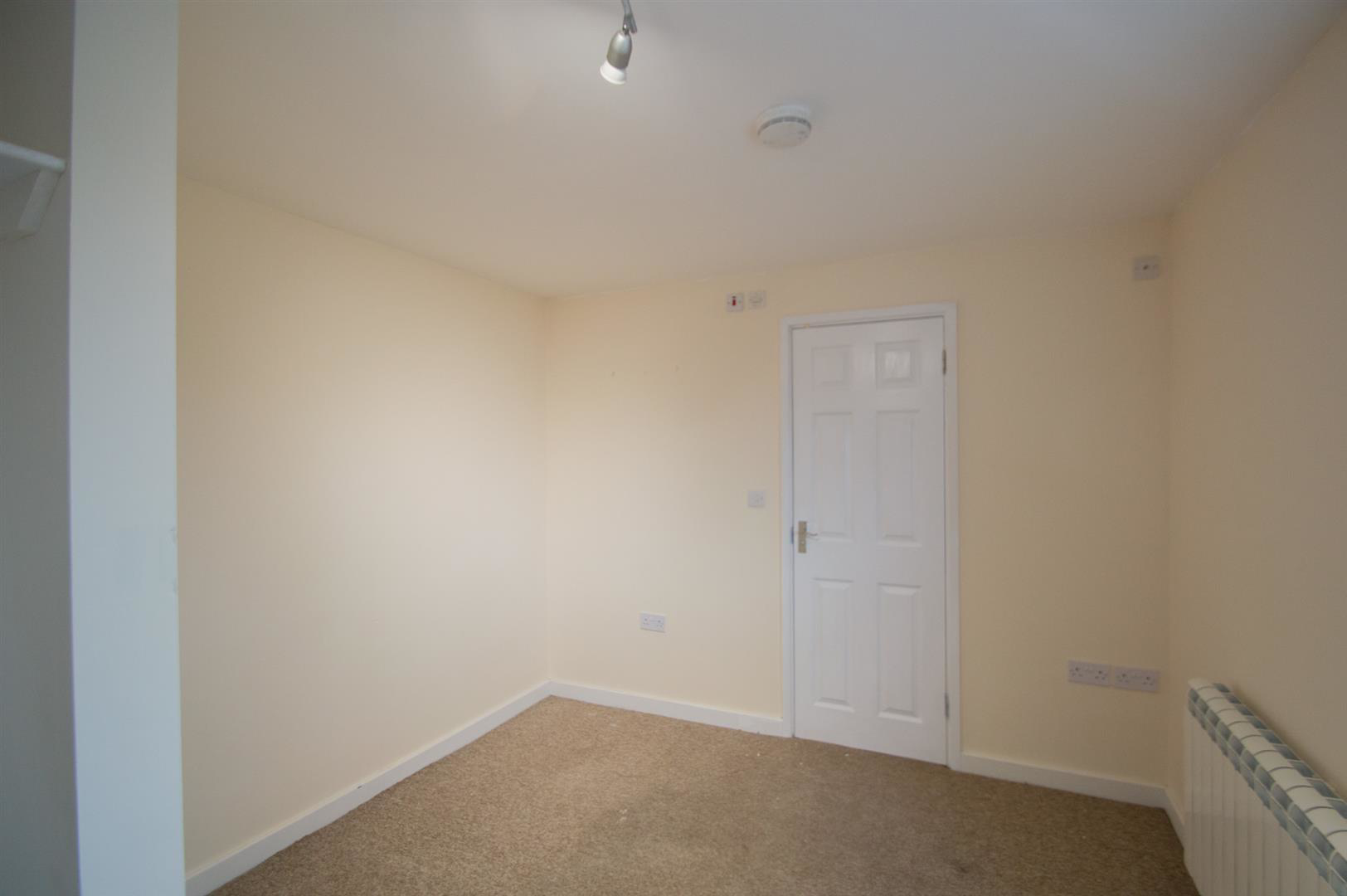 70 High Street, Haverhill, CB9, photo 3