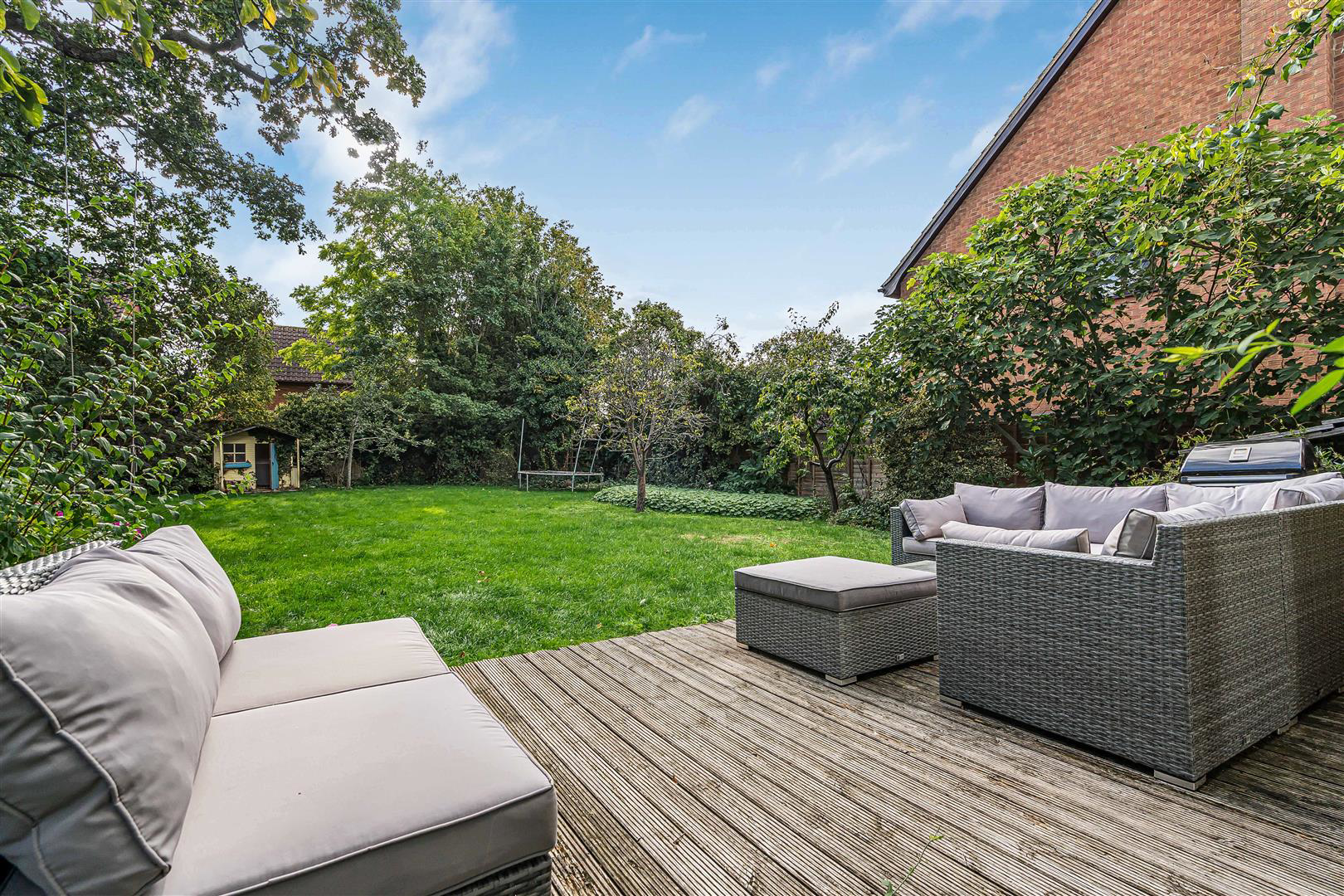 The Willows, Great Chesterford, Saffron Walden, photo 2