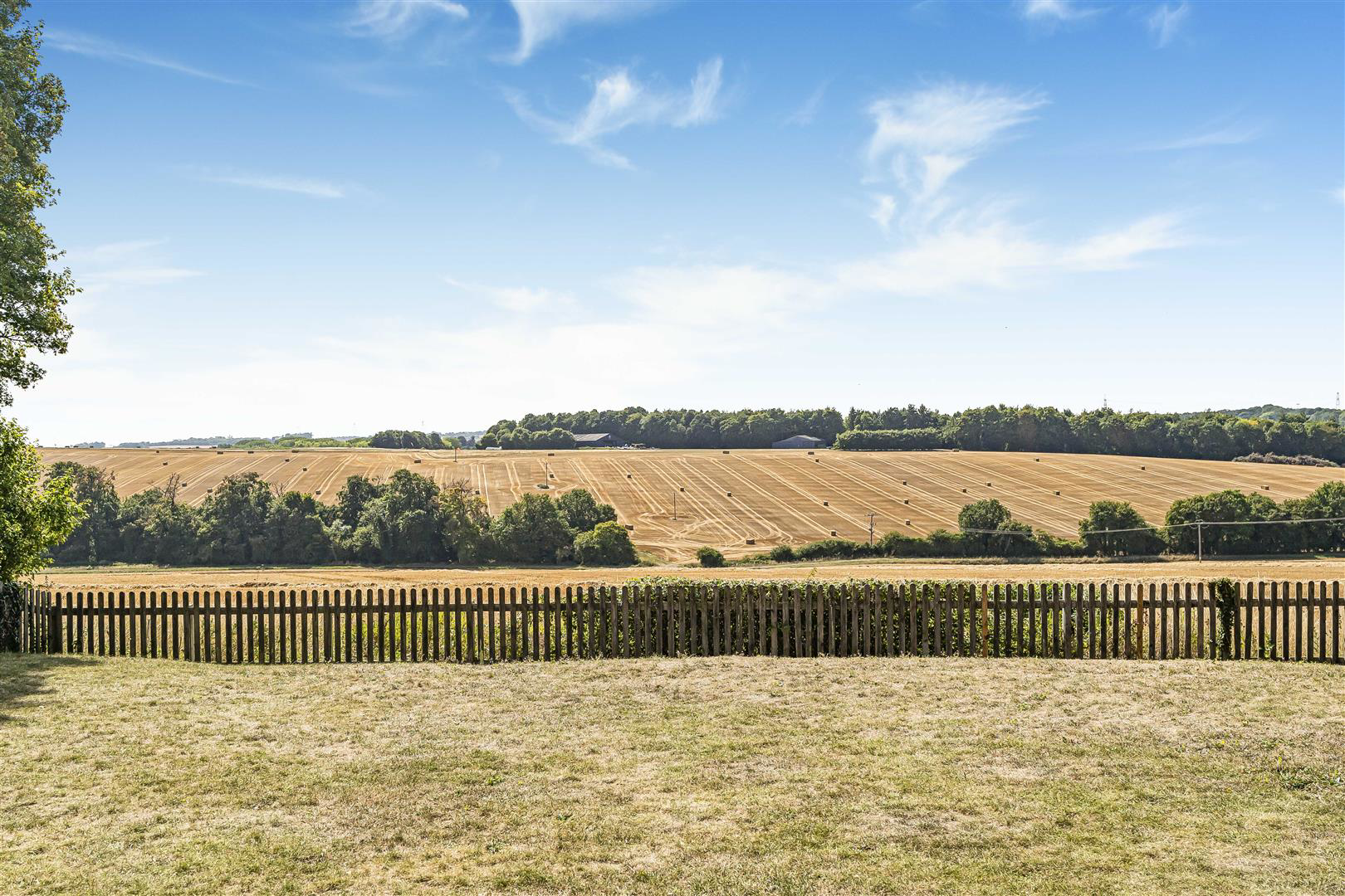 Beeches Close, Saffron Walden, photo 23