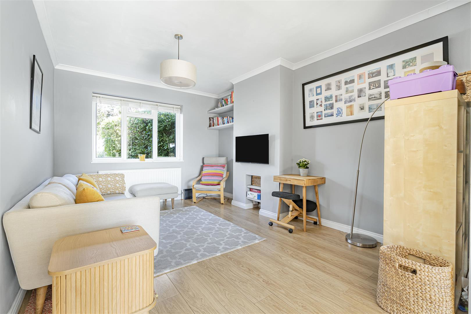 Beeches Close, Saffron Walden, photo 3
