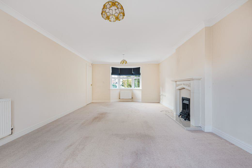 Collier Close, Ely, photo 7