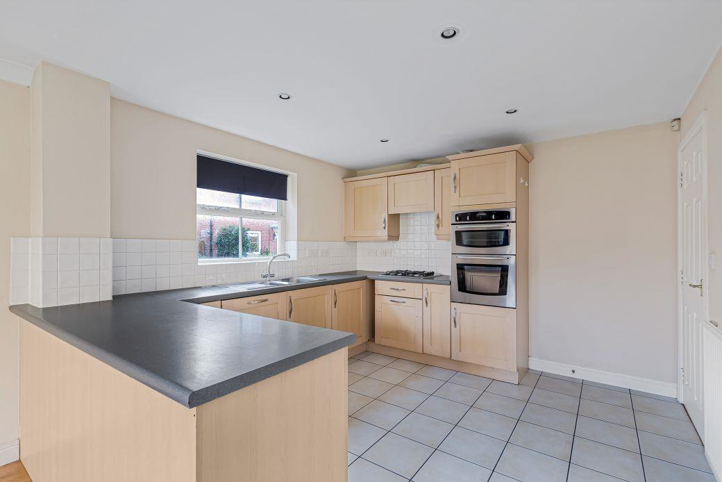 Collier Close, Ely, photo 2