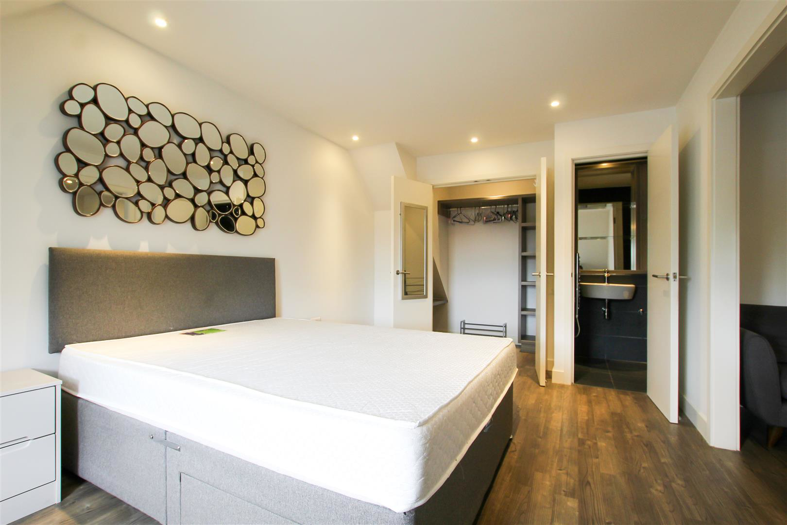 The Newton, 81 Humberstone Road, photo 8