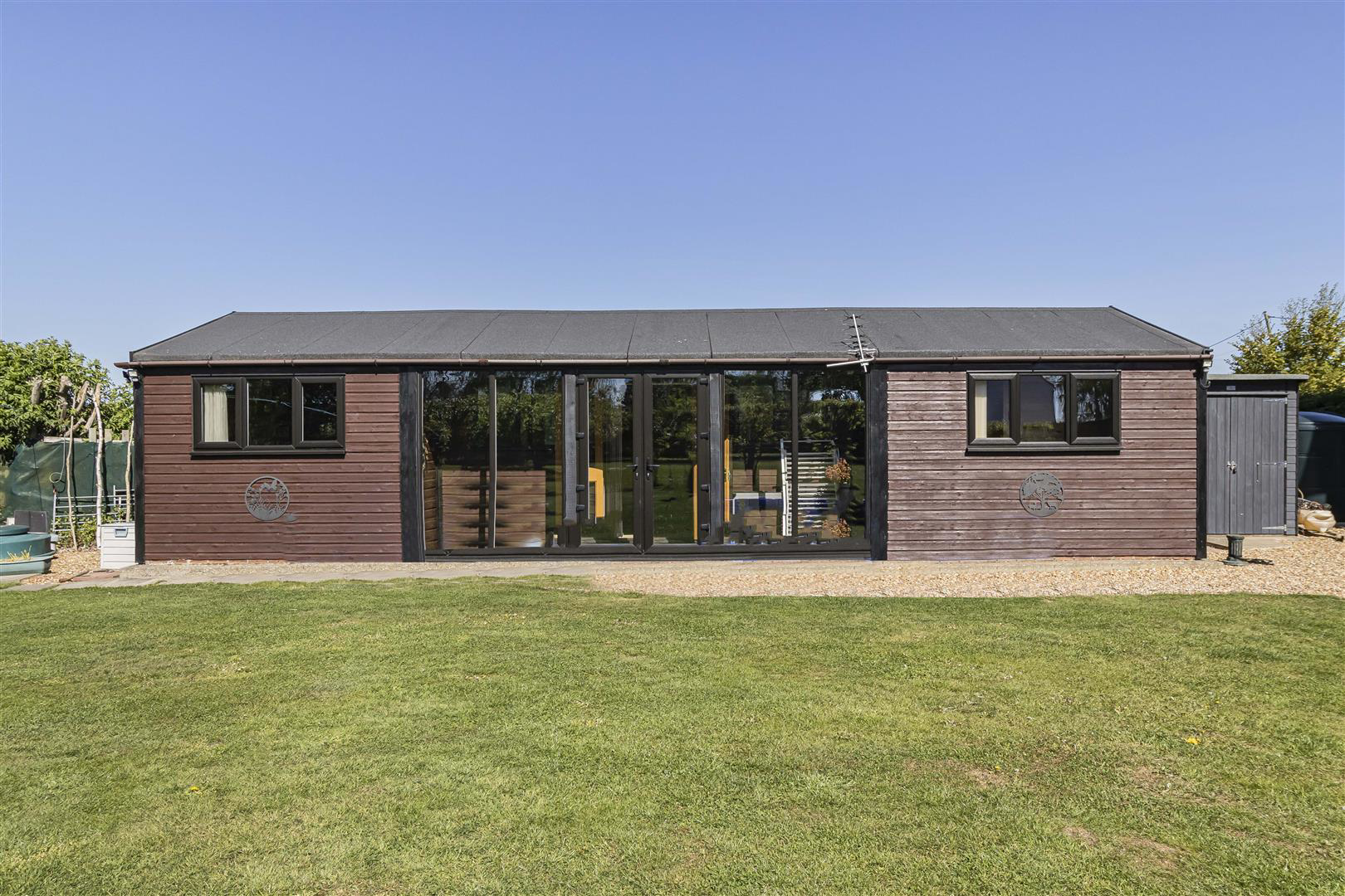Photo 33