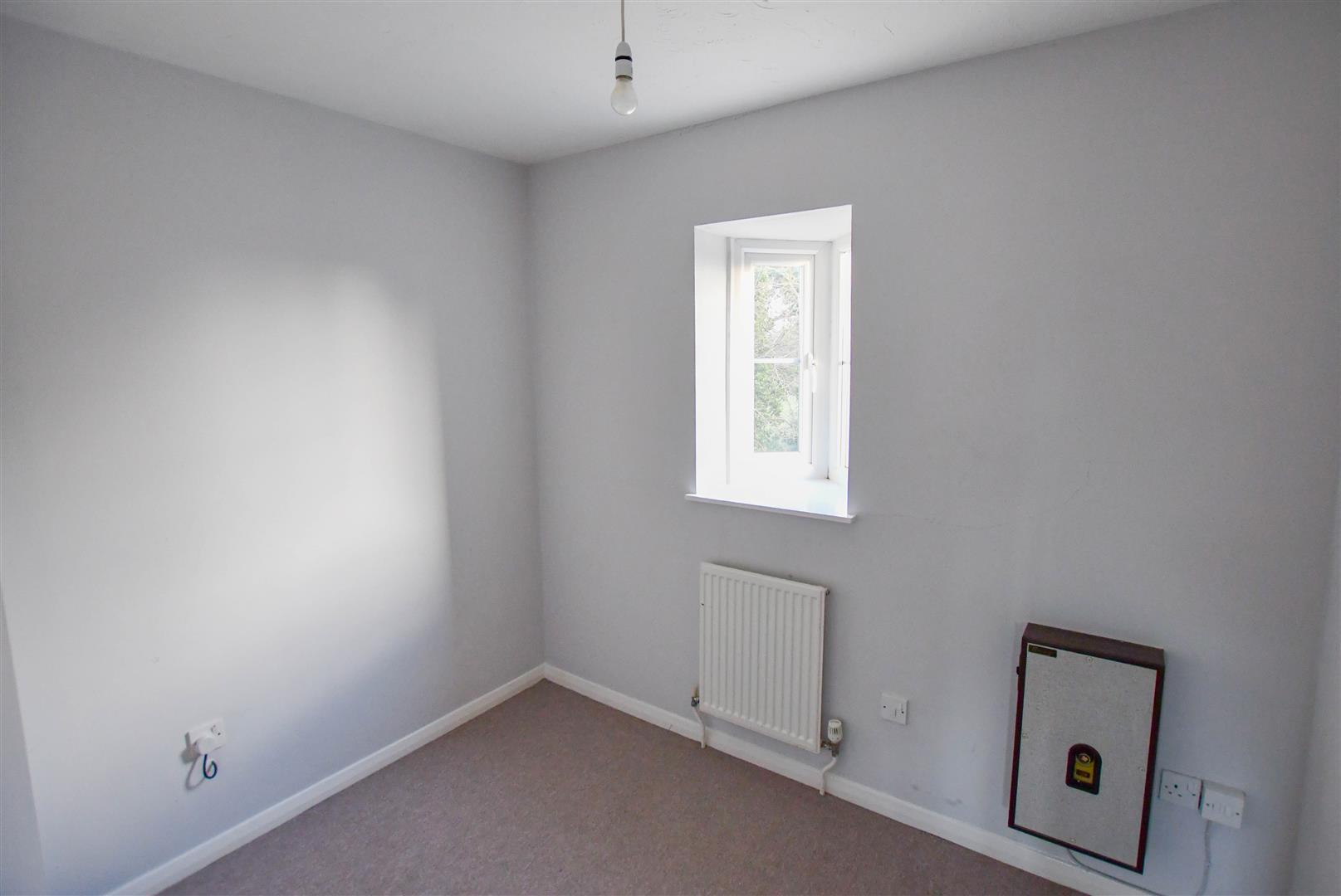 Kestrel Close, Beck Row, photo 9