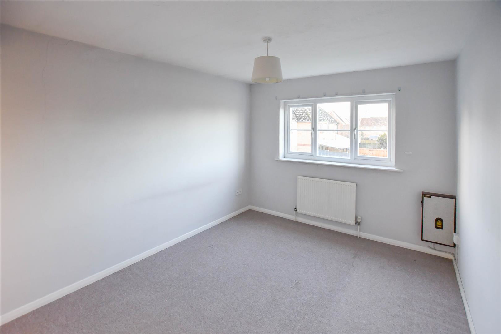 Kestrel Close, Beck Row, photo 7