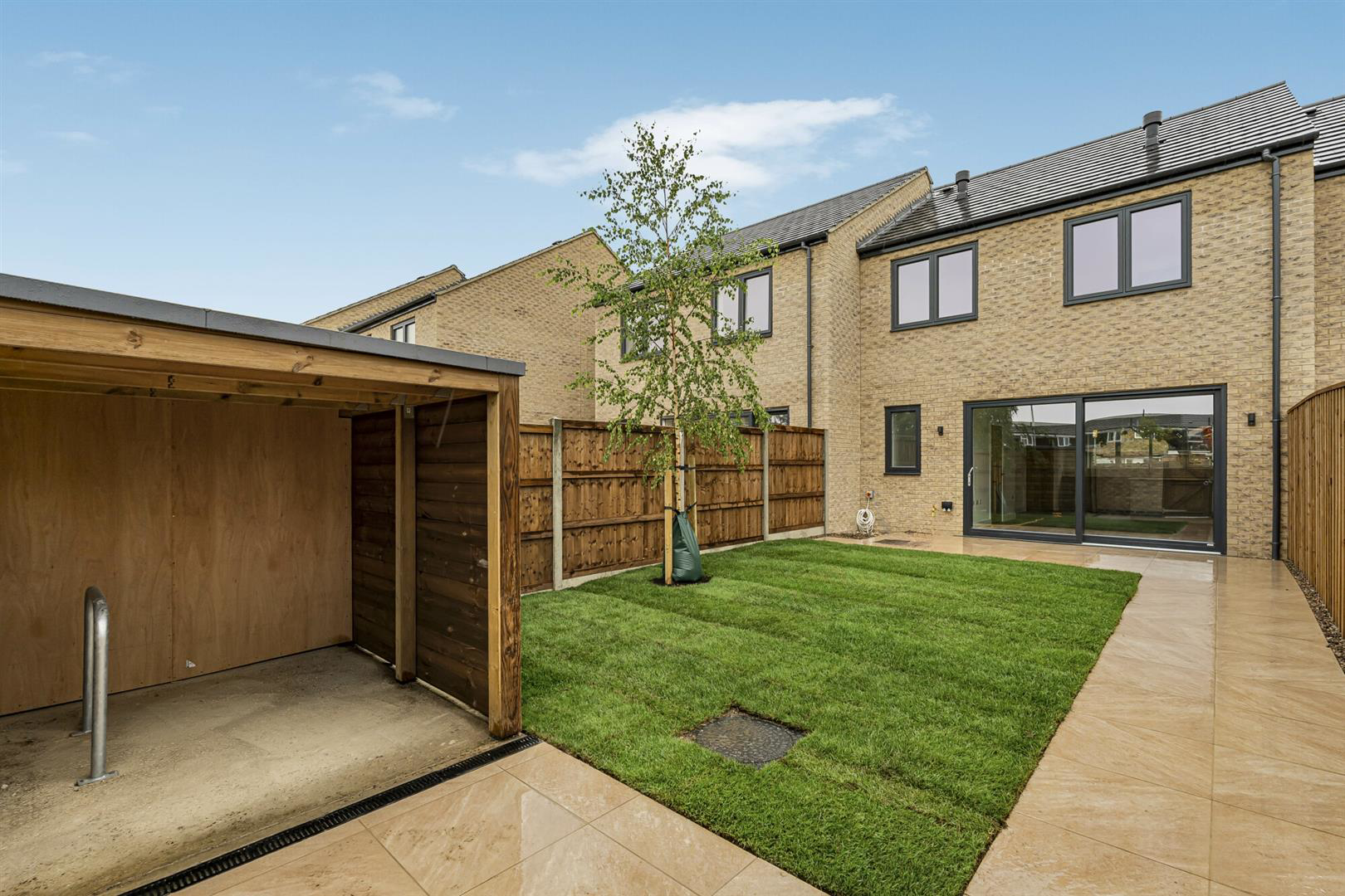 Northfield Avenue, Cambridge
