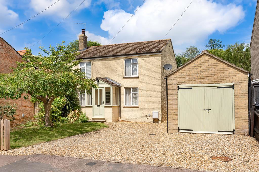 The Row, Sutton, Ely
