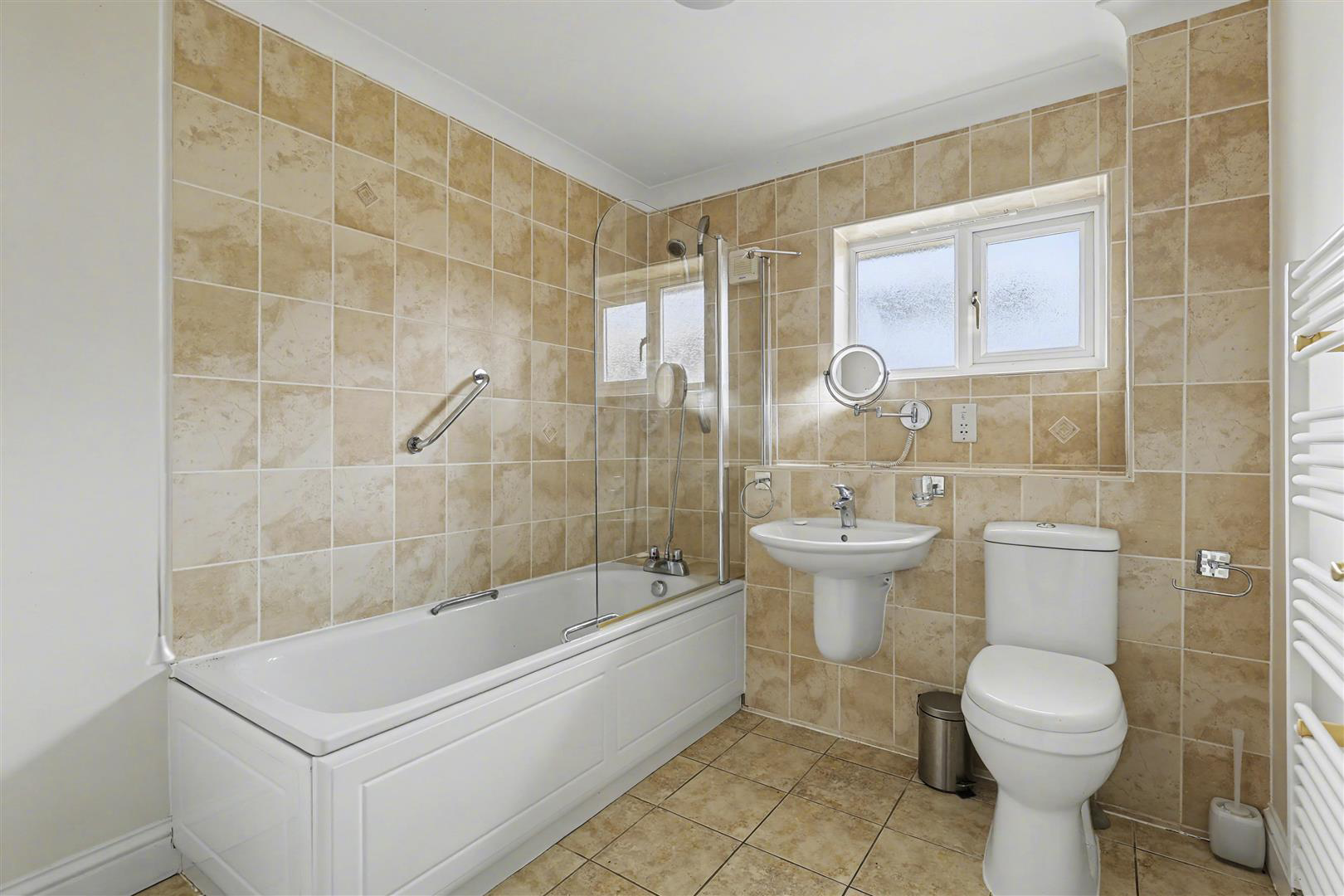 Photo 12