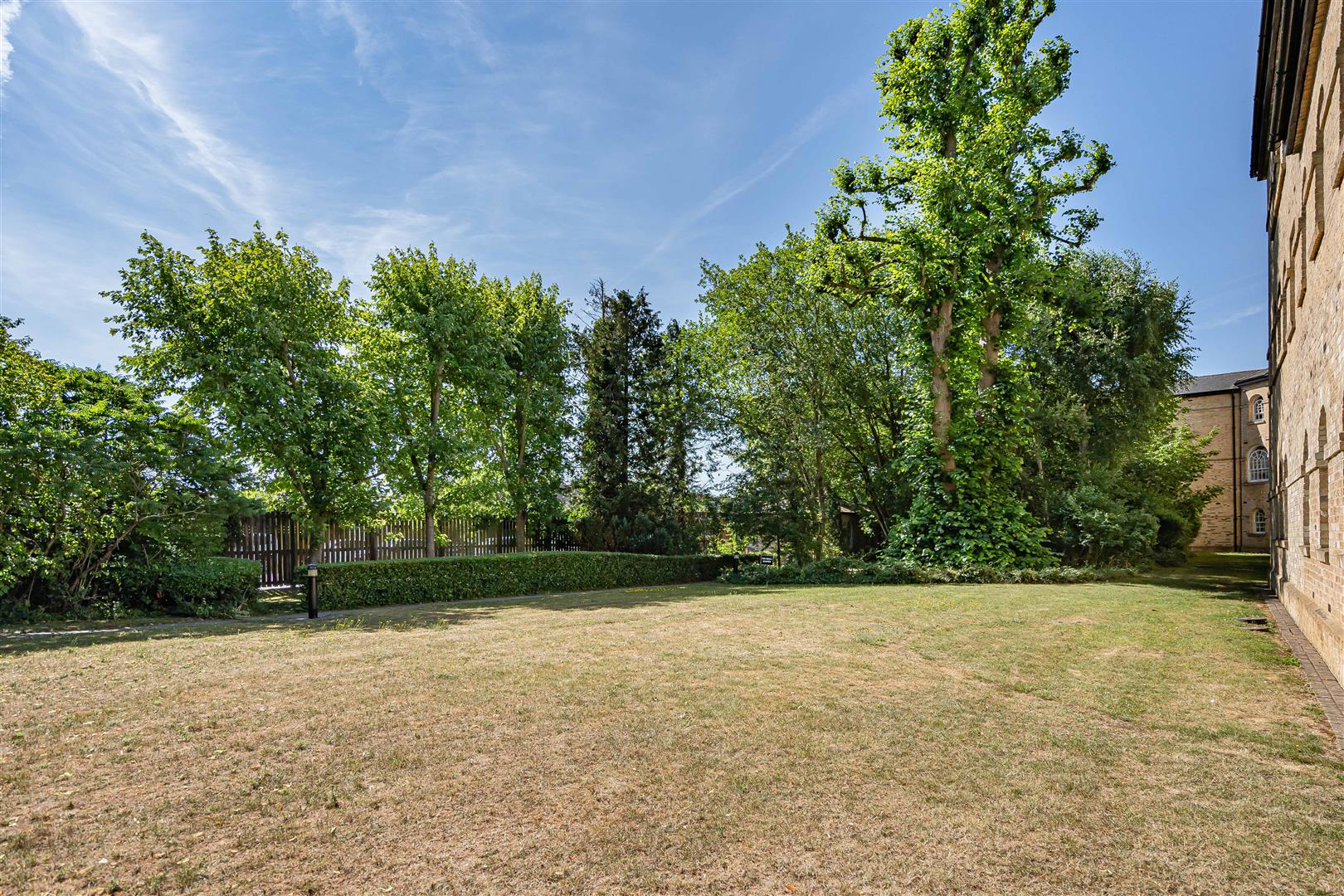 Radwinter Road, Saffron Walden, photo 15