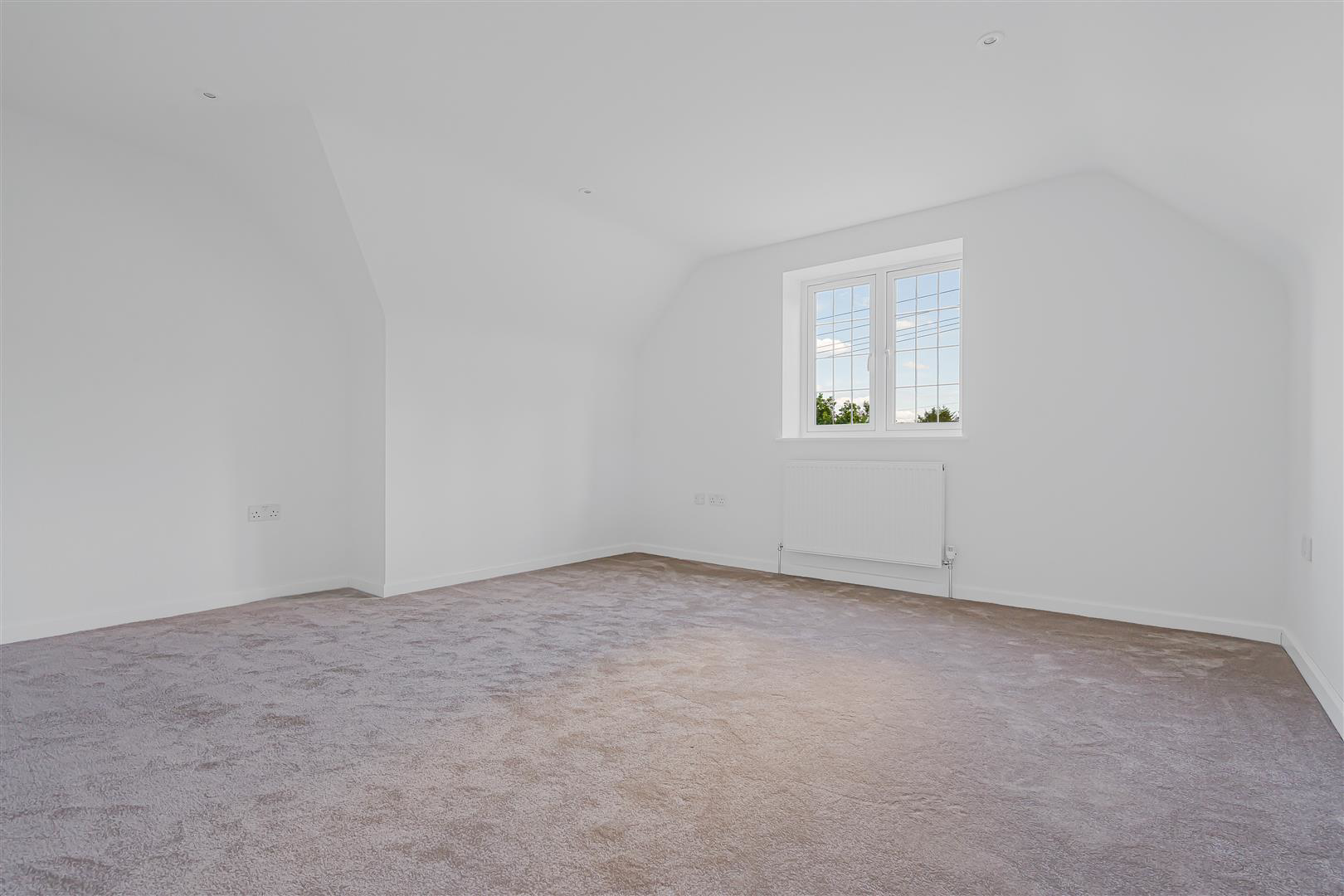 Wicken Road, Clavering, photo 16