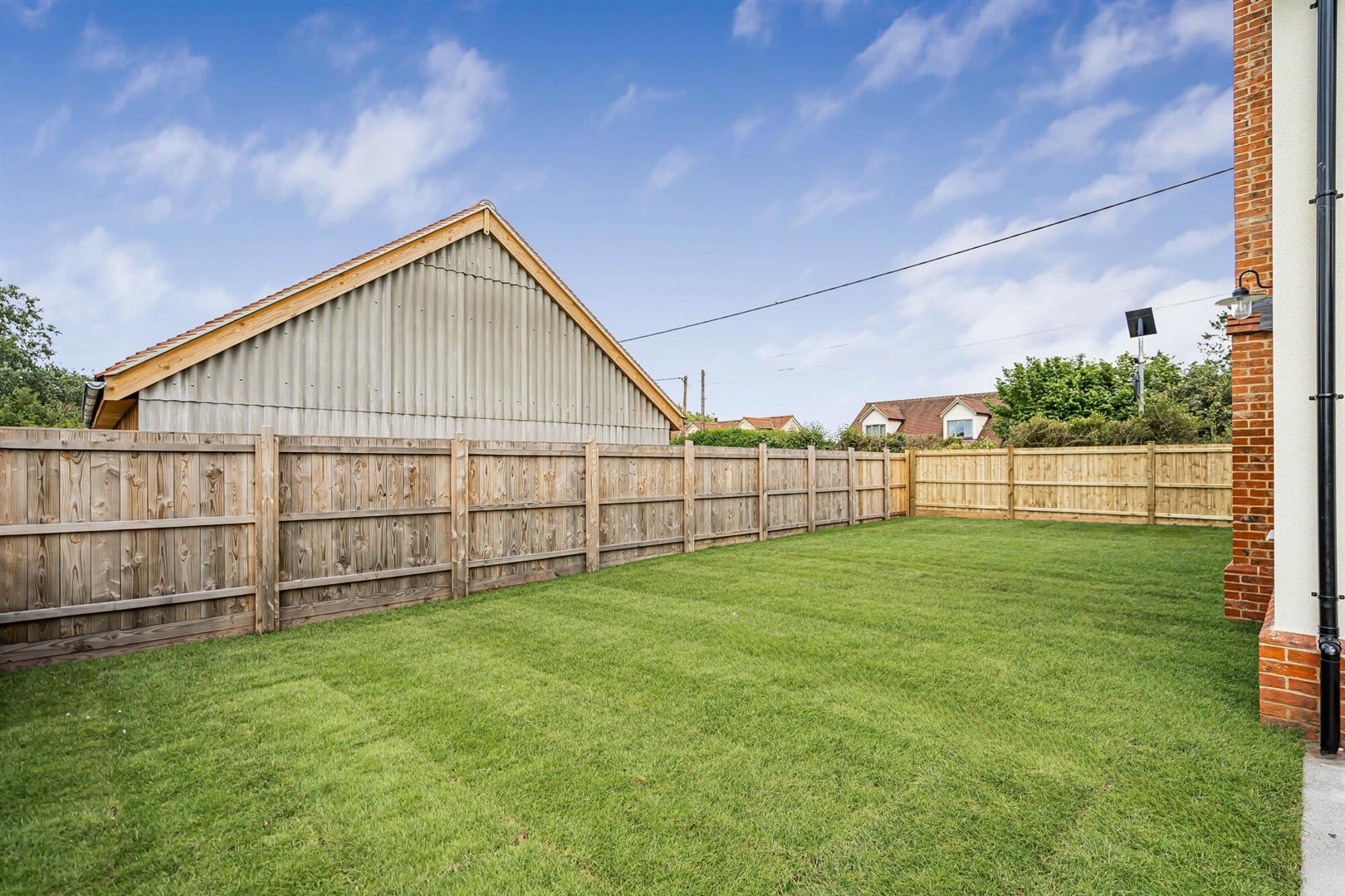Wicken Road, Clavering, photo 27