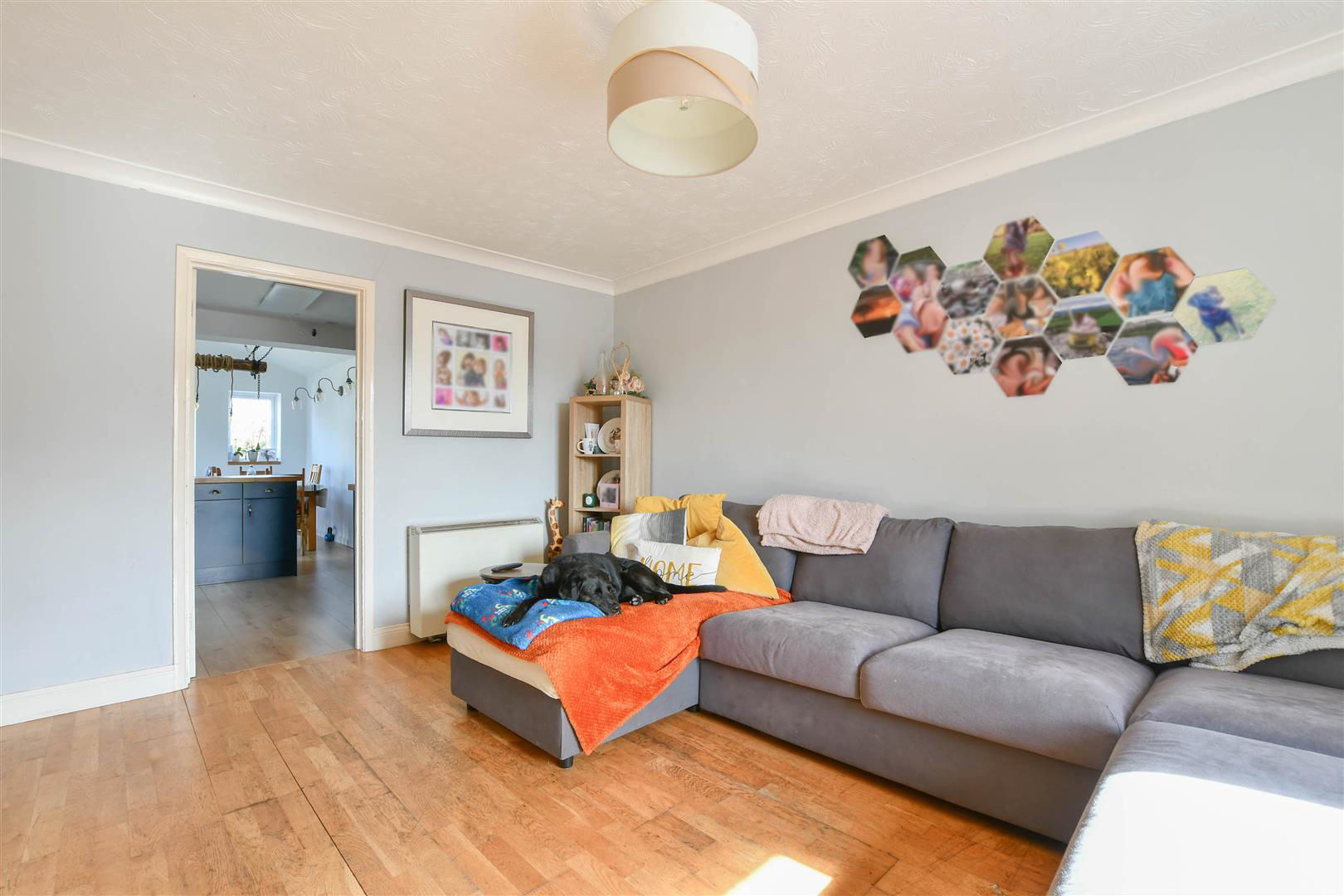 Laburnum Close, Red Lodge, photo 3