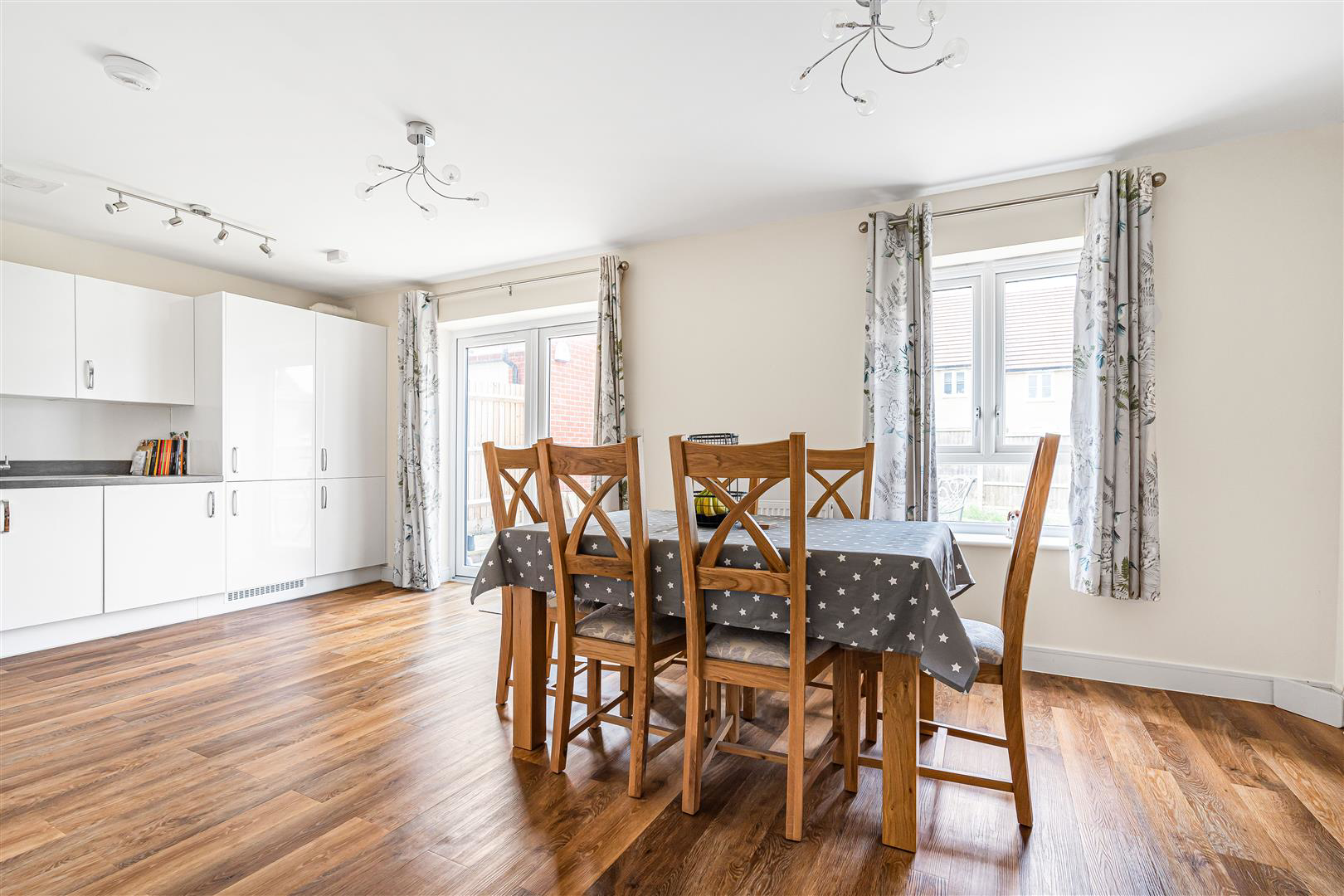 Sativus Close, Saffron Walden, photo 8