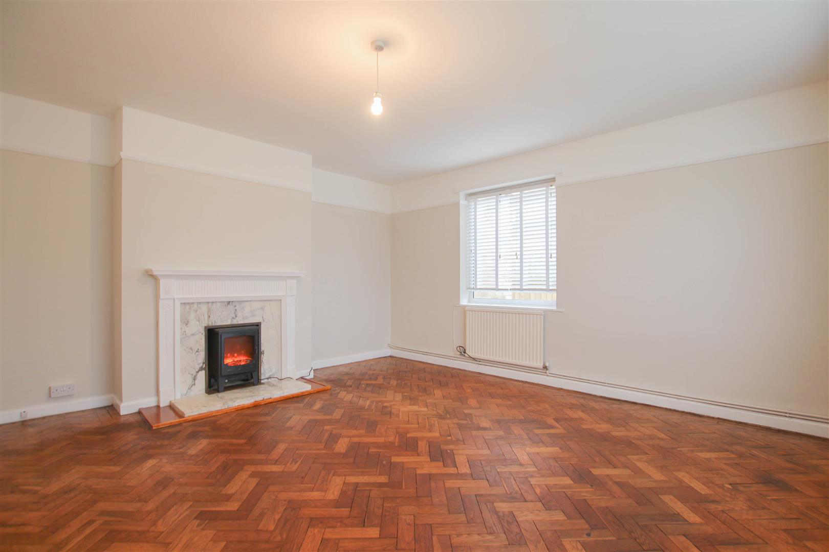 Margaret Way, Saffron Walden, photo 2