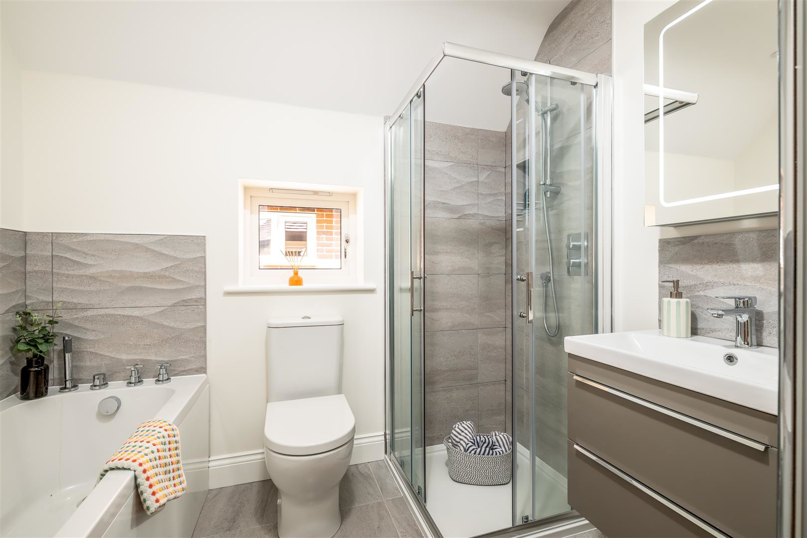 BRAND NEW HOME - Halls Close, Braughing, photo 8