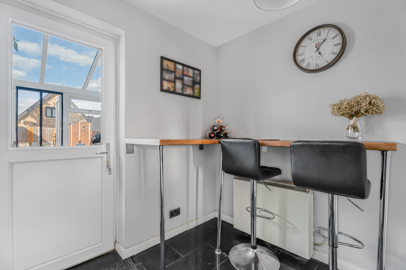Laburnum Close, Red Lodge, photo 8