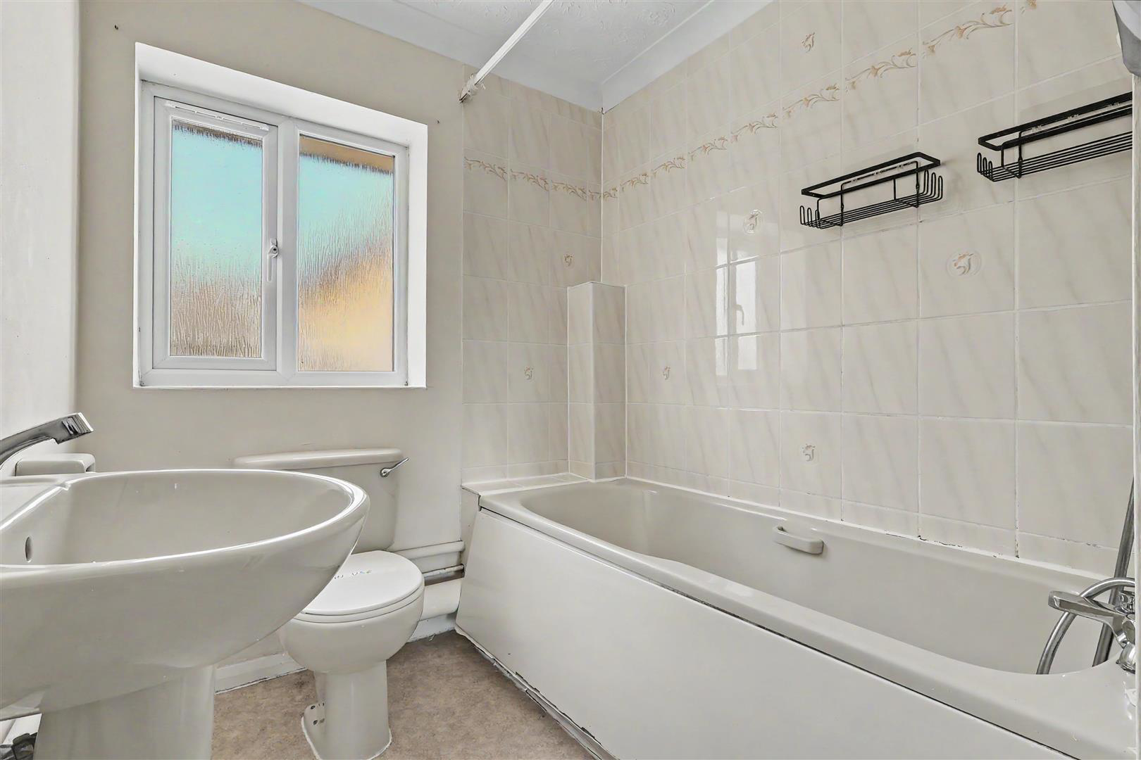 Blackthorn Court, Soham, Ely, photo 8