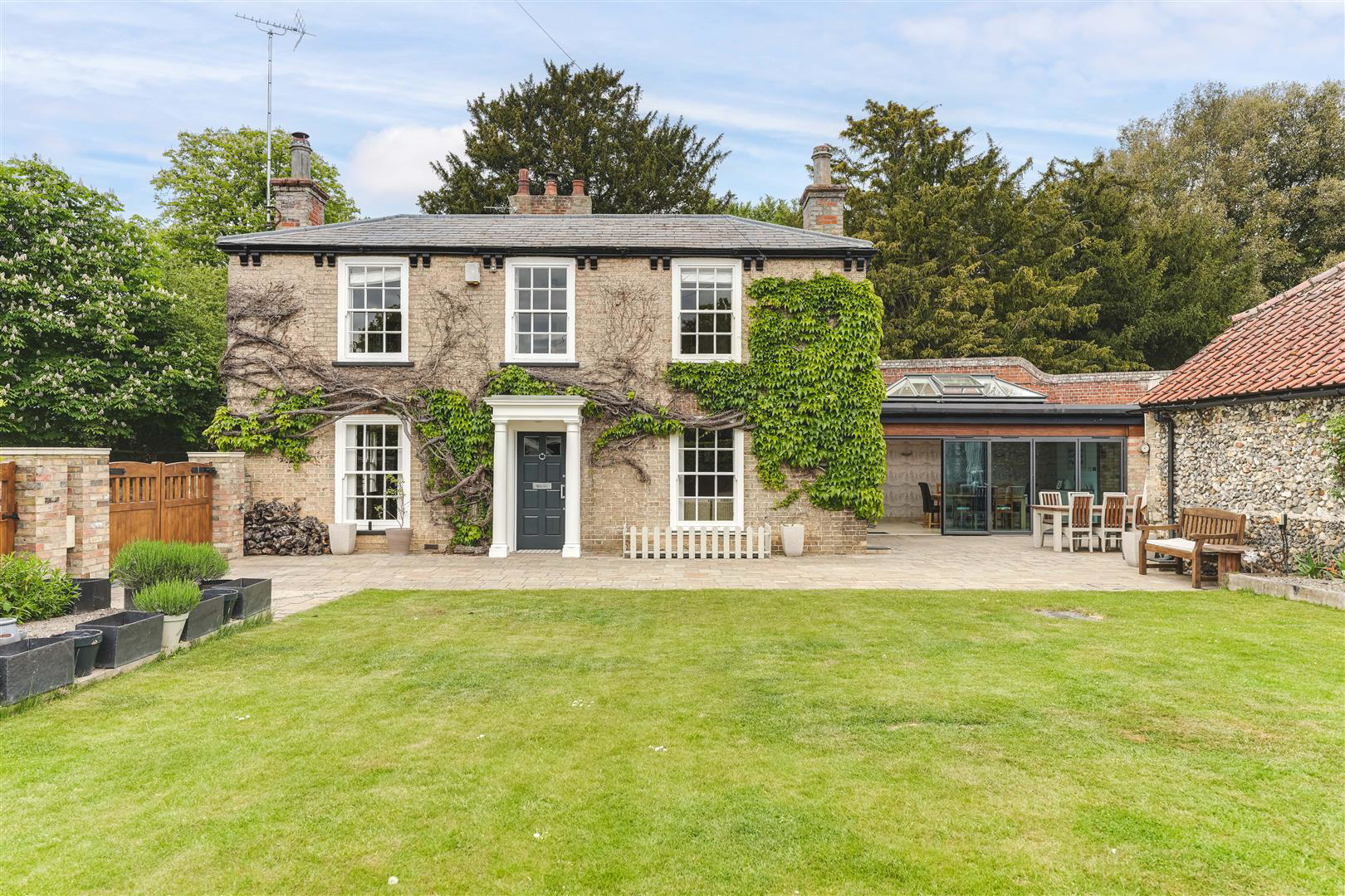 Cotton End Road, Exning, Newmarket