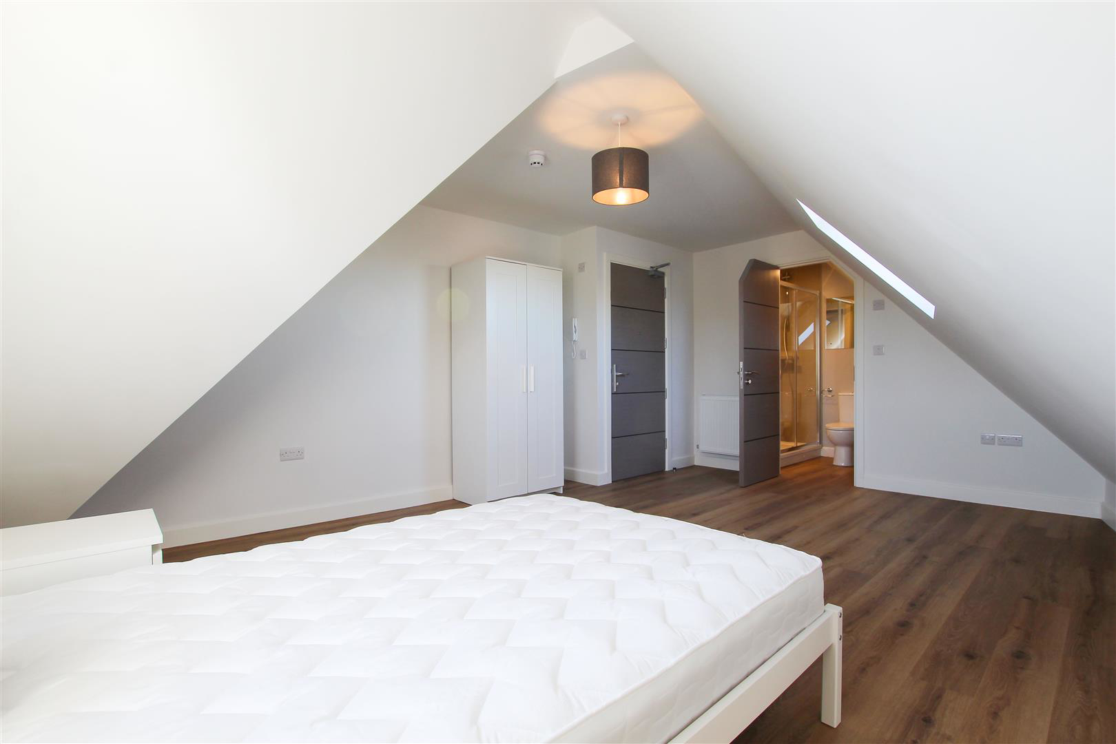 Room 7, High Street, Cherry Hinton, Cambridge, photo 9