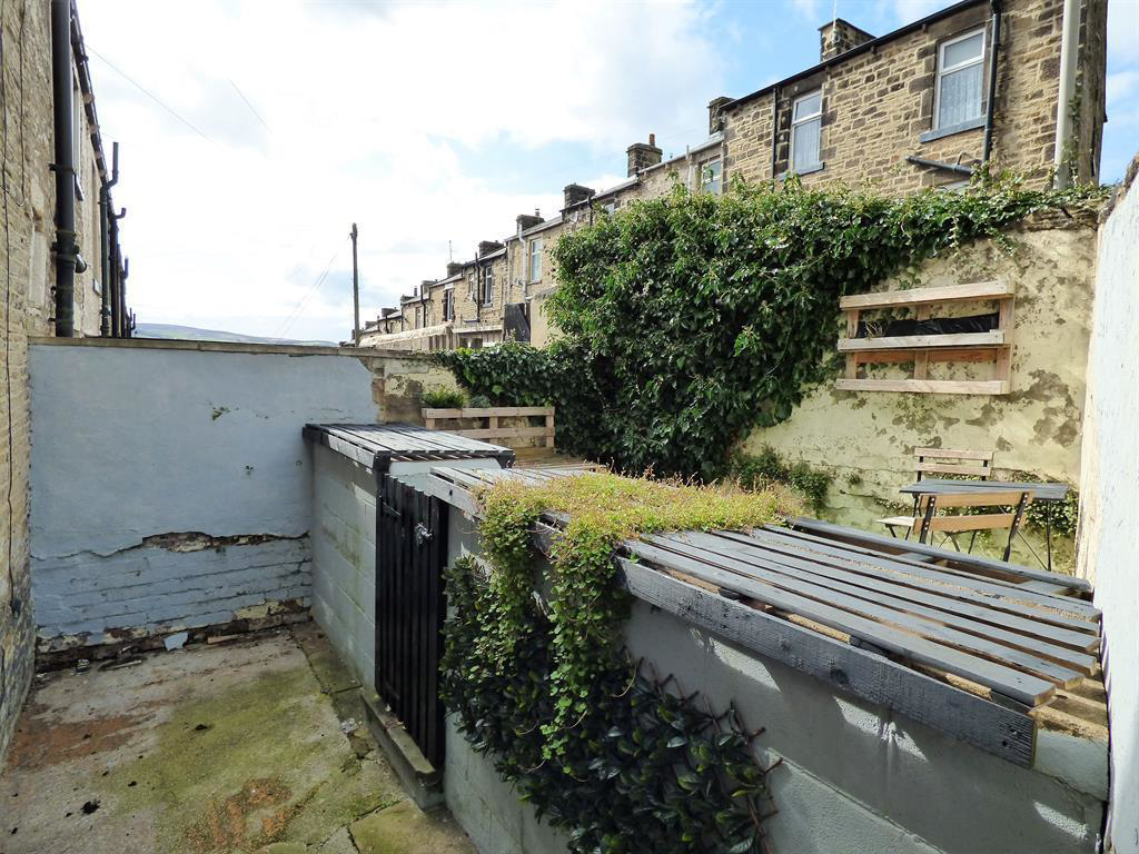 Russell Street, Skipton, photo 4