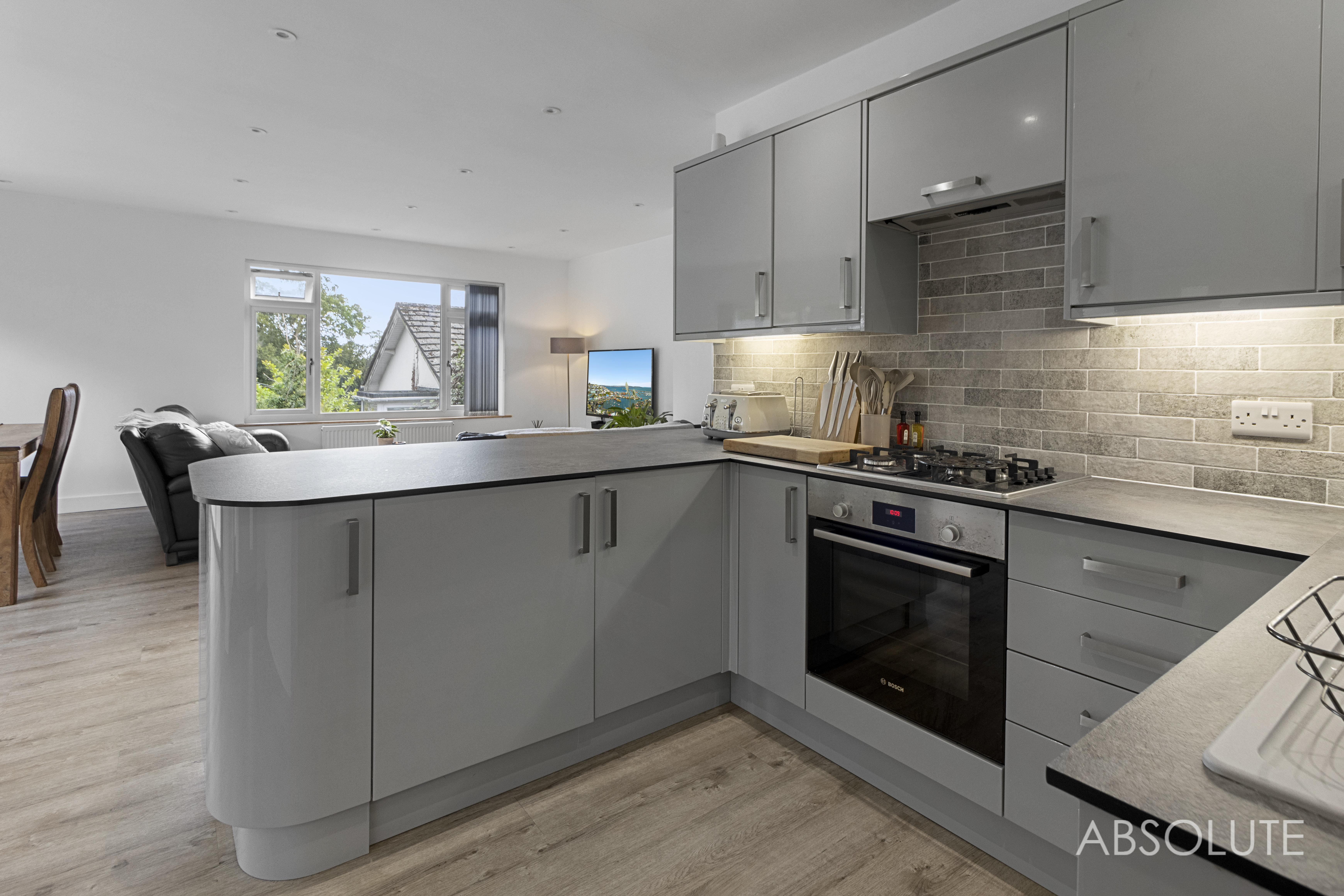 Southfield Avenue, Preston, TQ3, photo 5