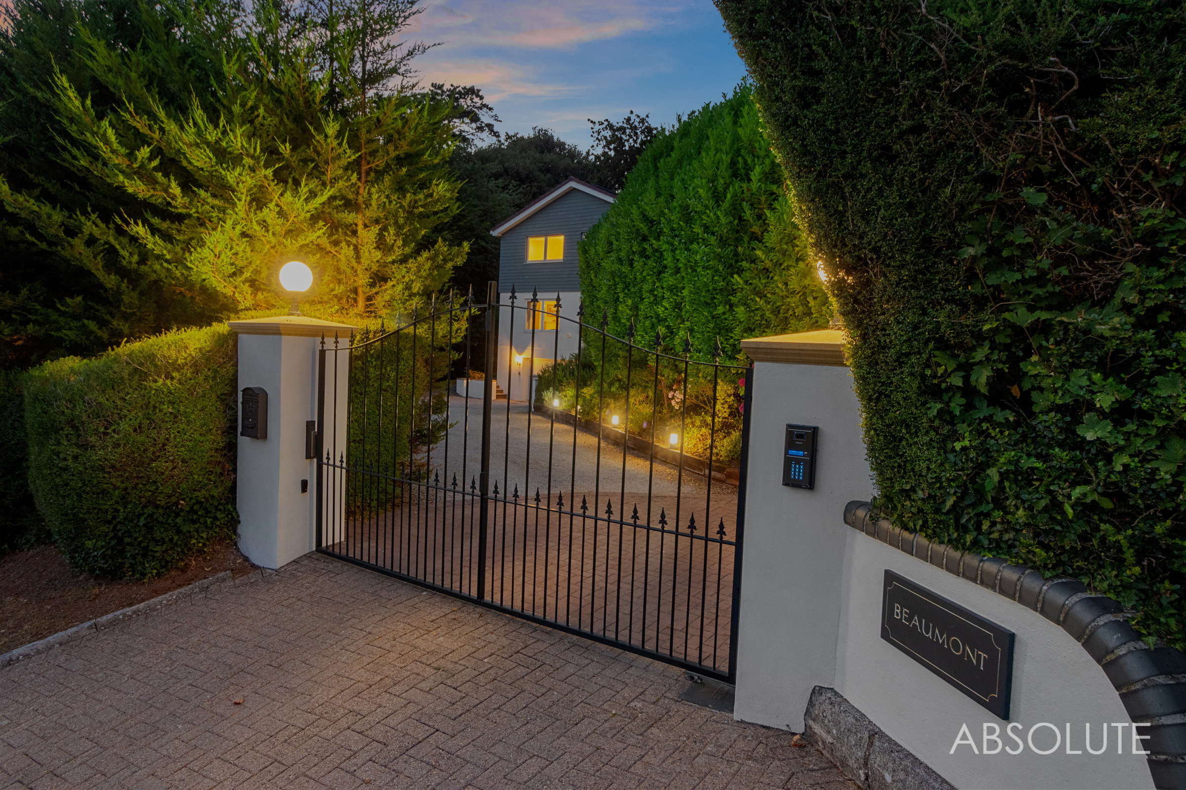 Watcombe Heights Road, Torquay, TQ1
