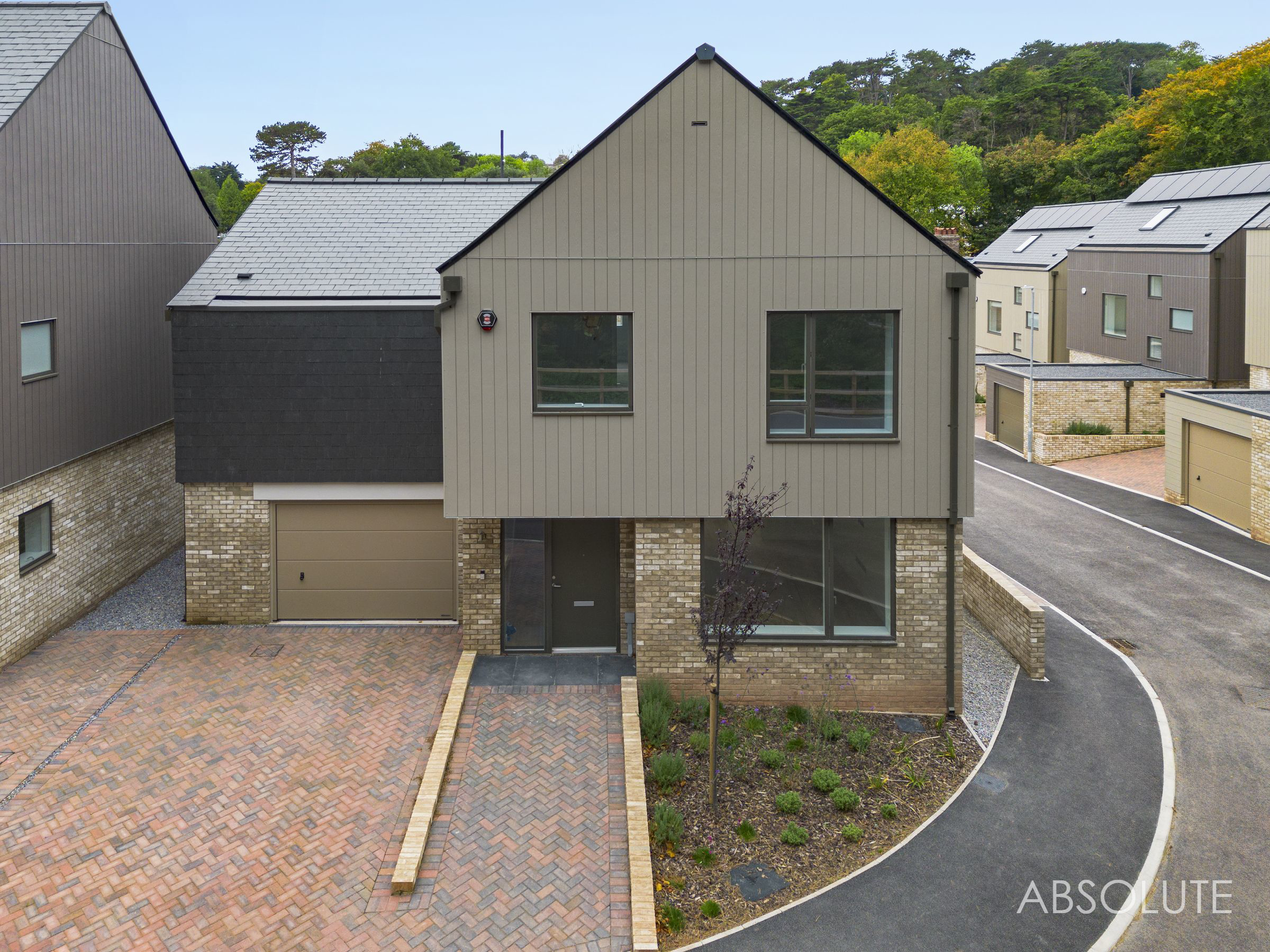 Ansteys Cove Road, Torquay, TQ1