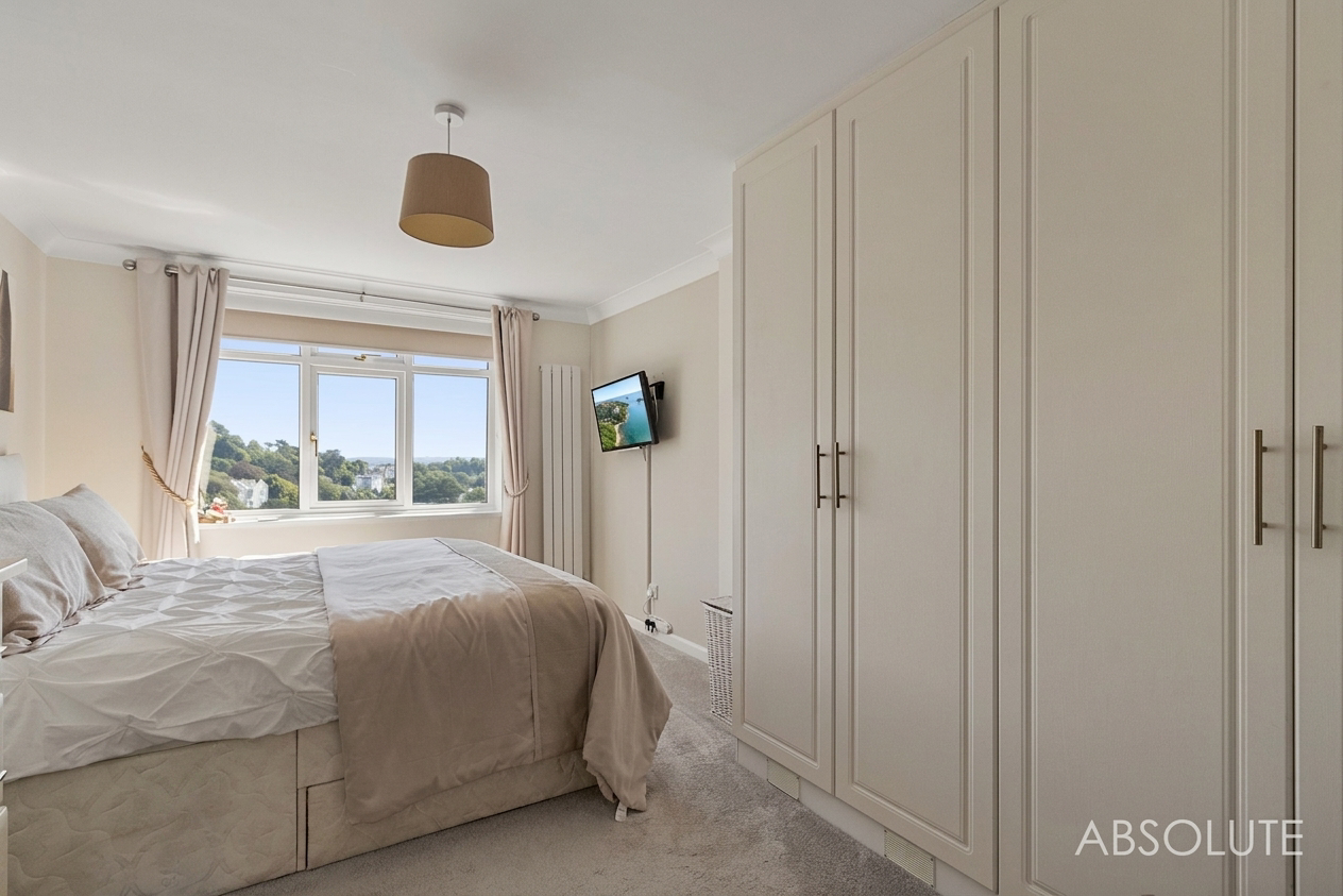 Hughenden Manor, Woodend Road, TQ1, photo 2