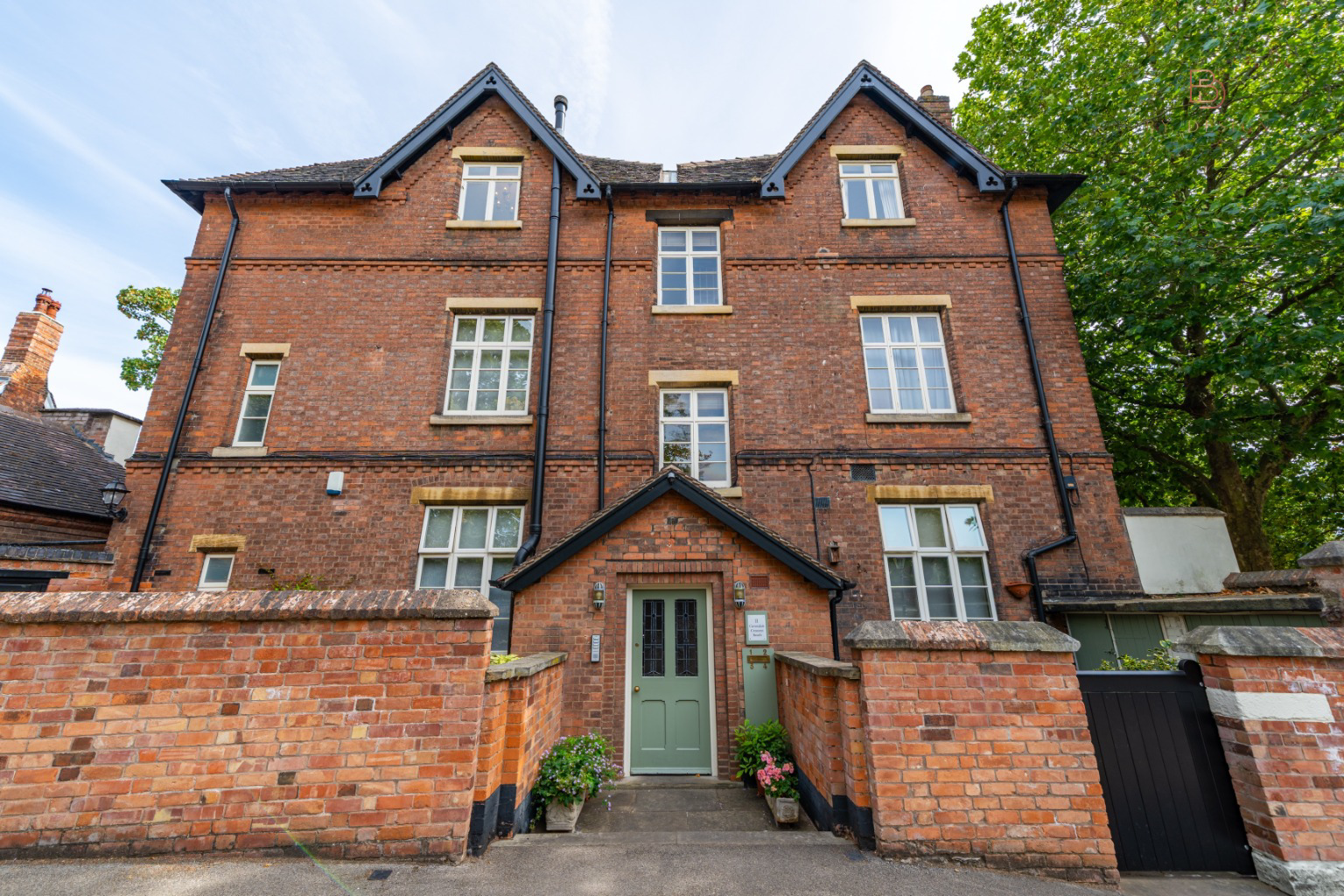 Cavendish Crescent South, photo 26