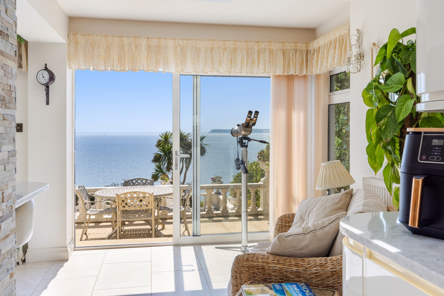 Mead Road, Livermead, Torquay, Devon, TQ2 6TF, photo 17