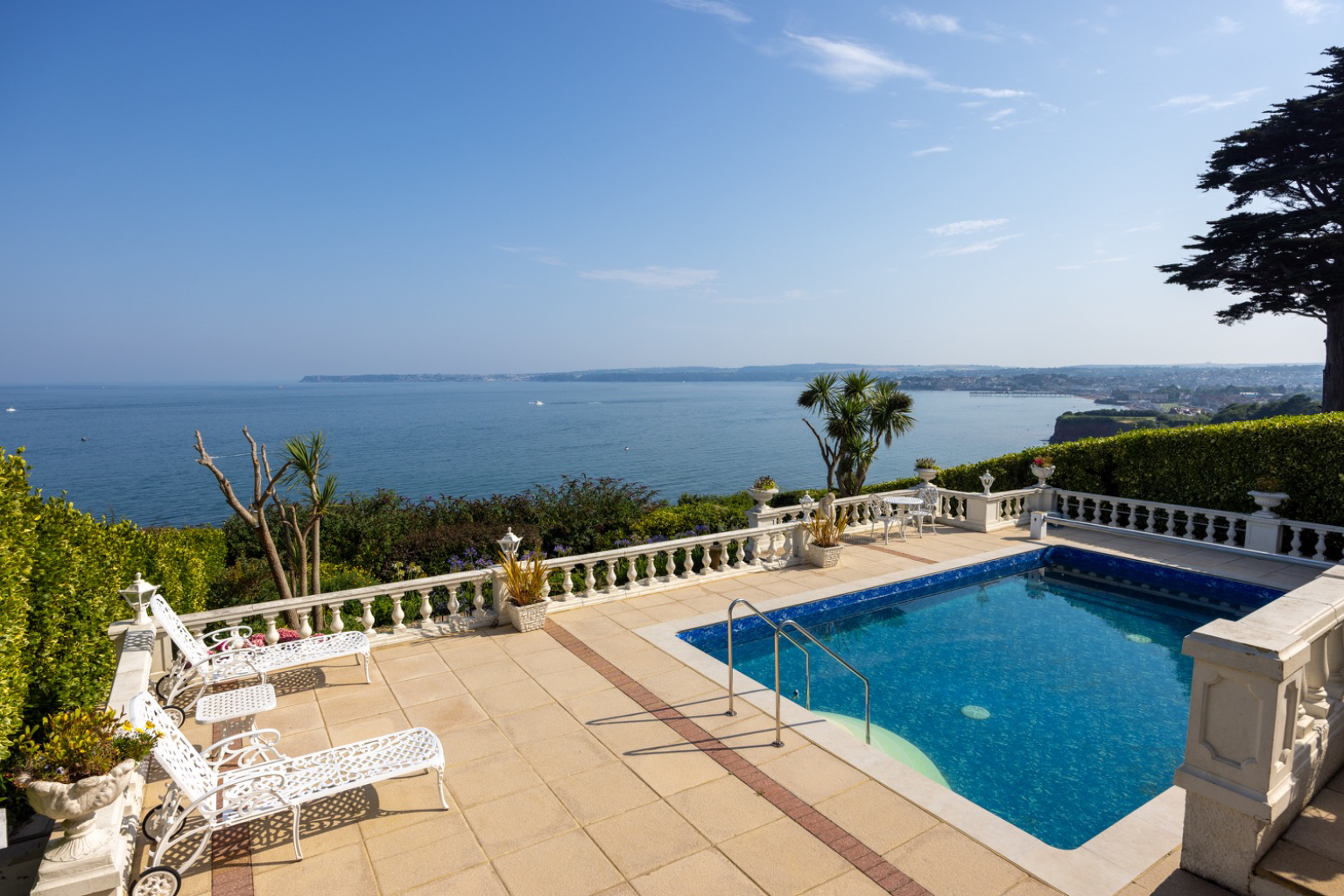 Mead Road, Livermead, Torquay, Devon, TQ2 6TF, photo 8