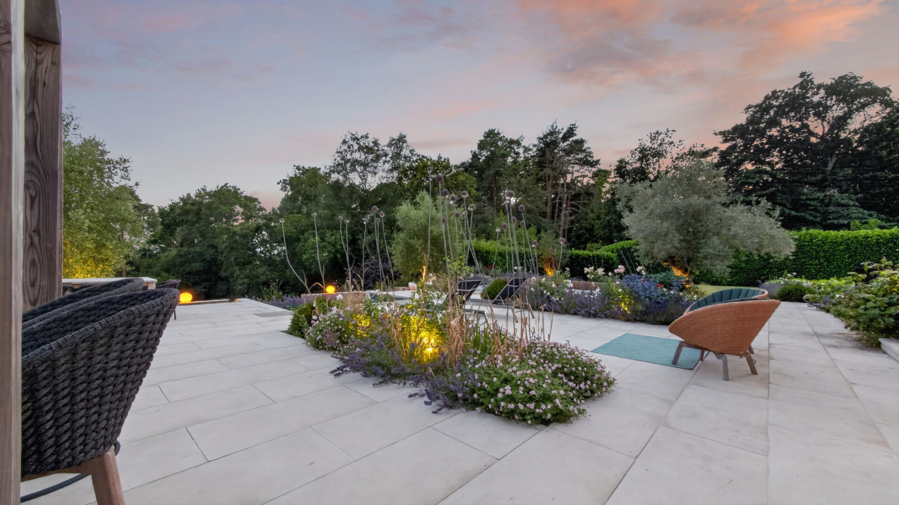 Farnham Road, Ewshot, Farnham, Hampshire, GU10 5AE, photo 3
