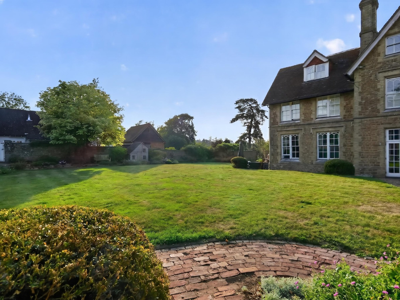 The Rookery Farm, The Street, Frensham, Farnham, Surrey, photo 45
