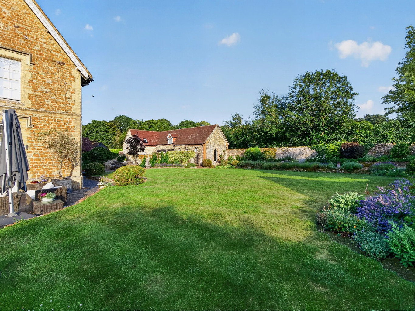 The Rookery Farm, The Street, Frensham, Farnham, Surrey, photo 44