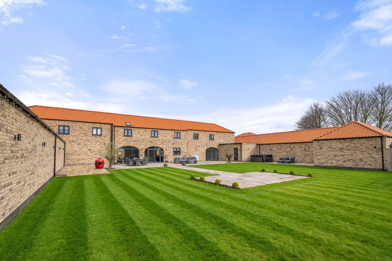Owersby Barn, Thornton Road, North Owersby, Market Rasen, Lincolnshire, LN8 3ZU