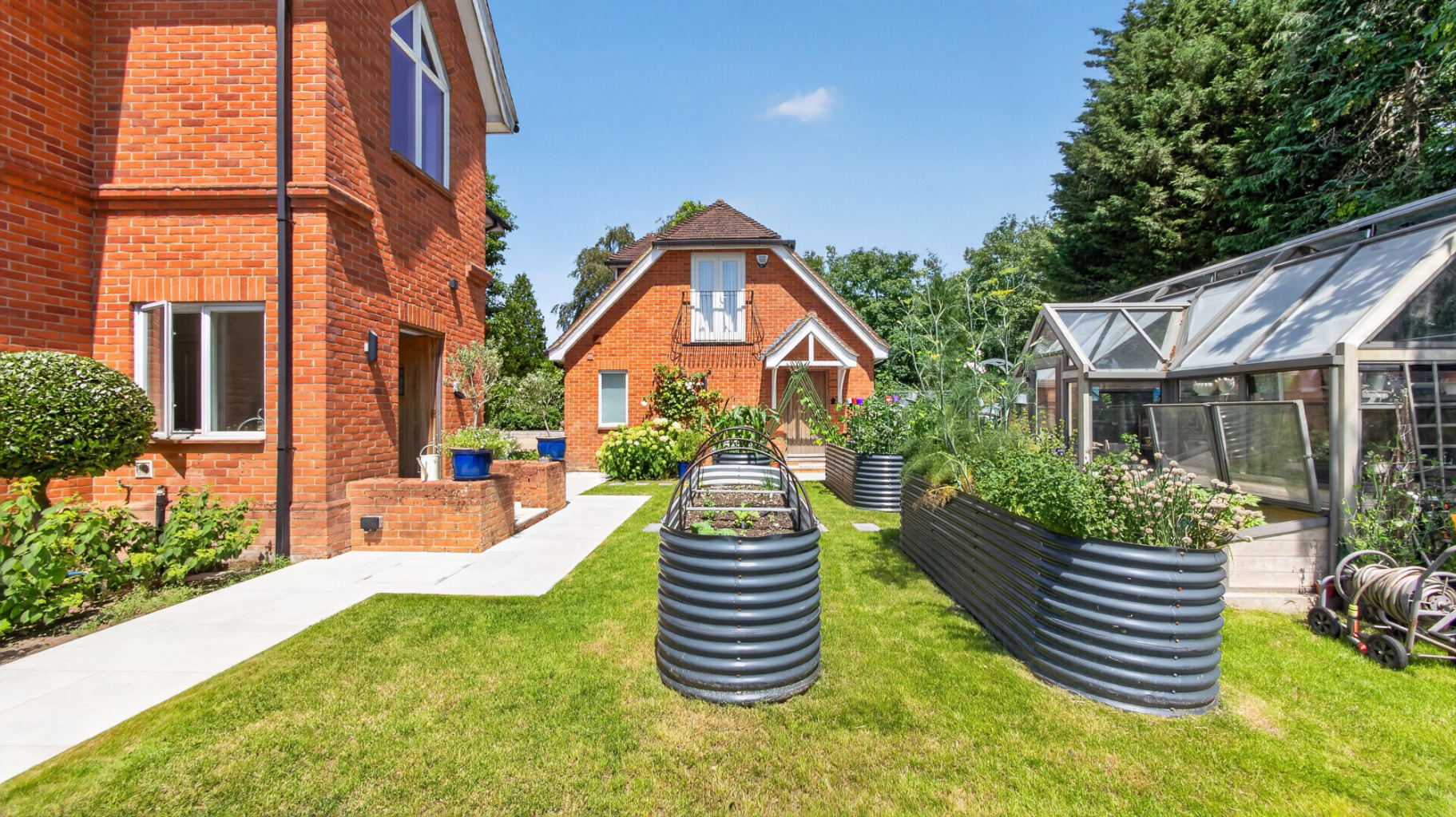 Farnham Road, Ewshot, Farnham, Hampshire, GU10 5AE, photo 32