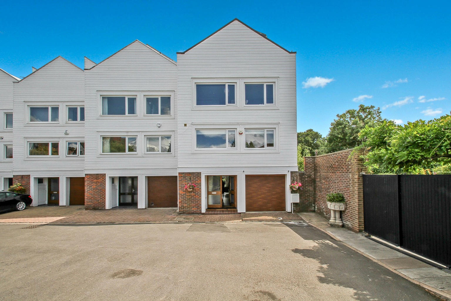 Media image 01