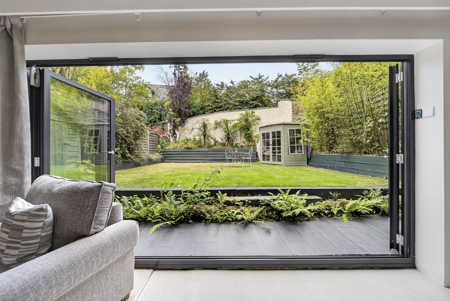 West bank, Alderley Edge, SK9, photo 3